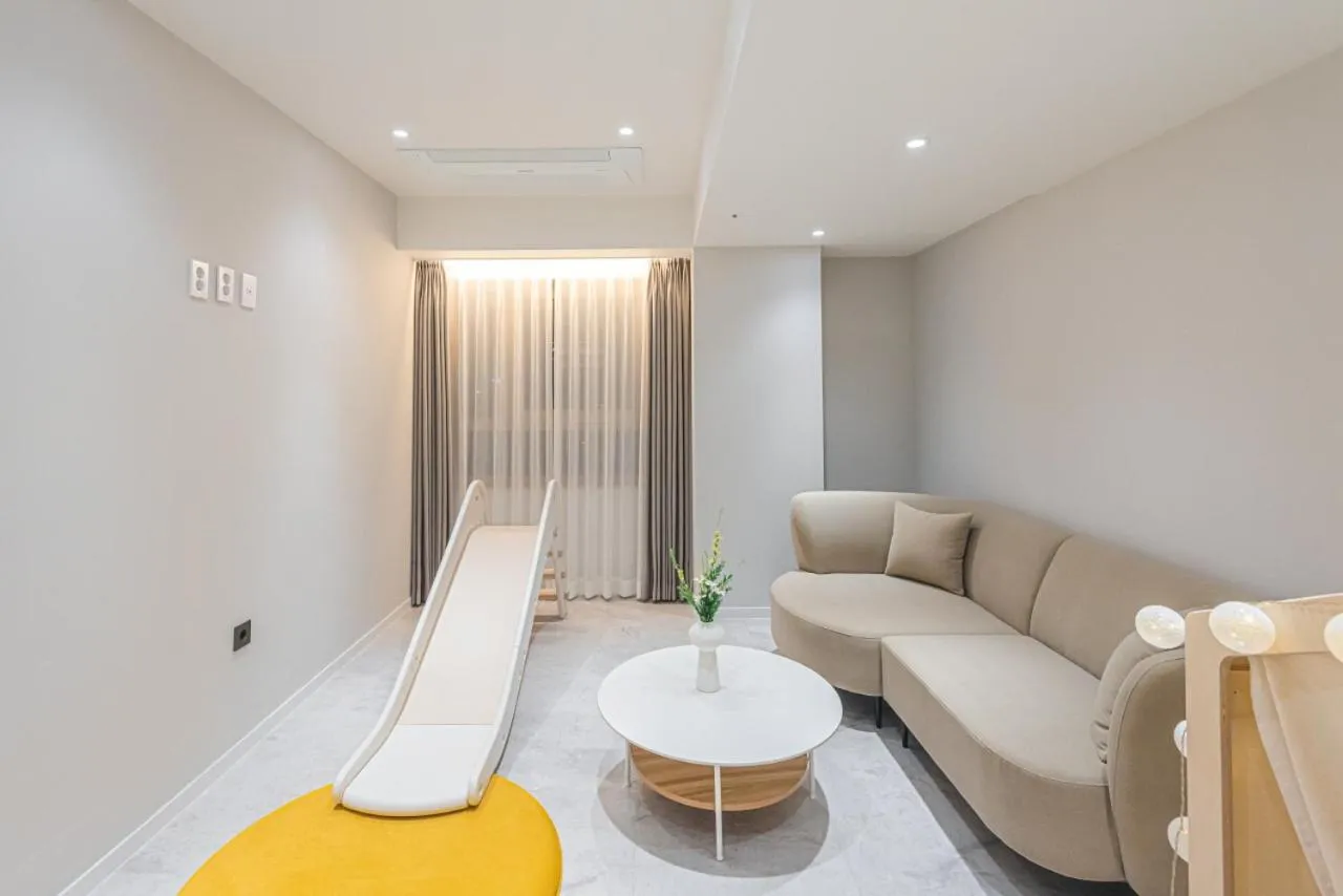 Asherah Villa d' aqua Hotel