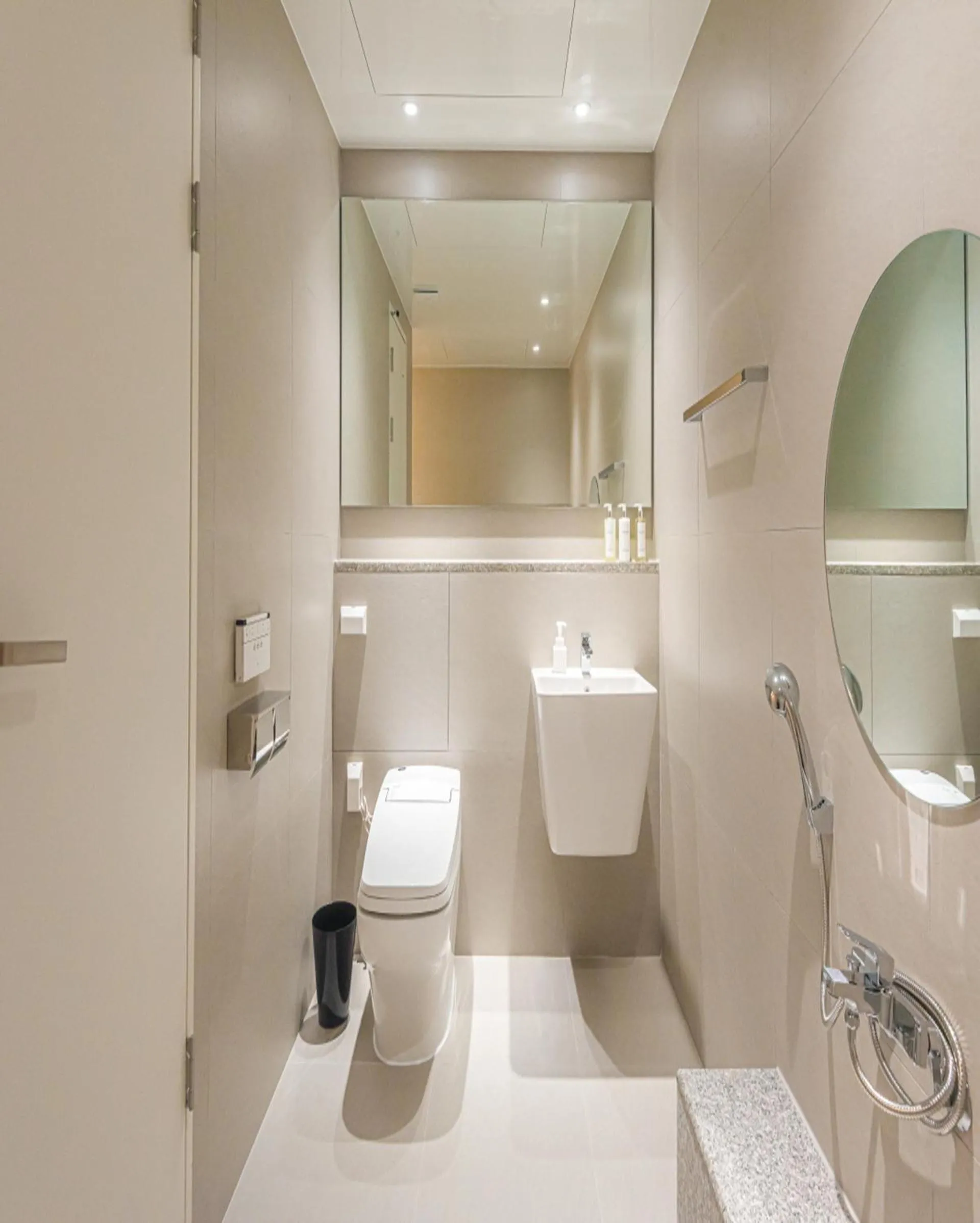 Asherah Villa d' aqua Hotel