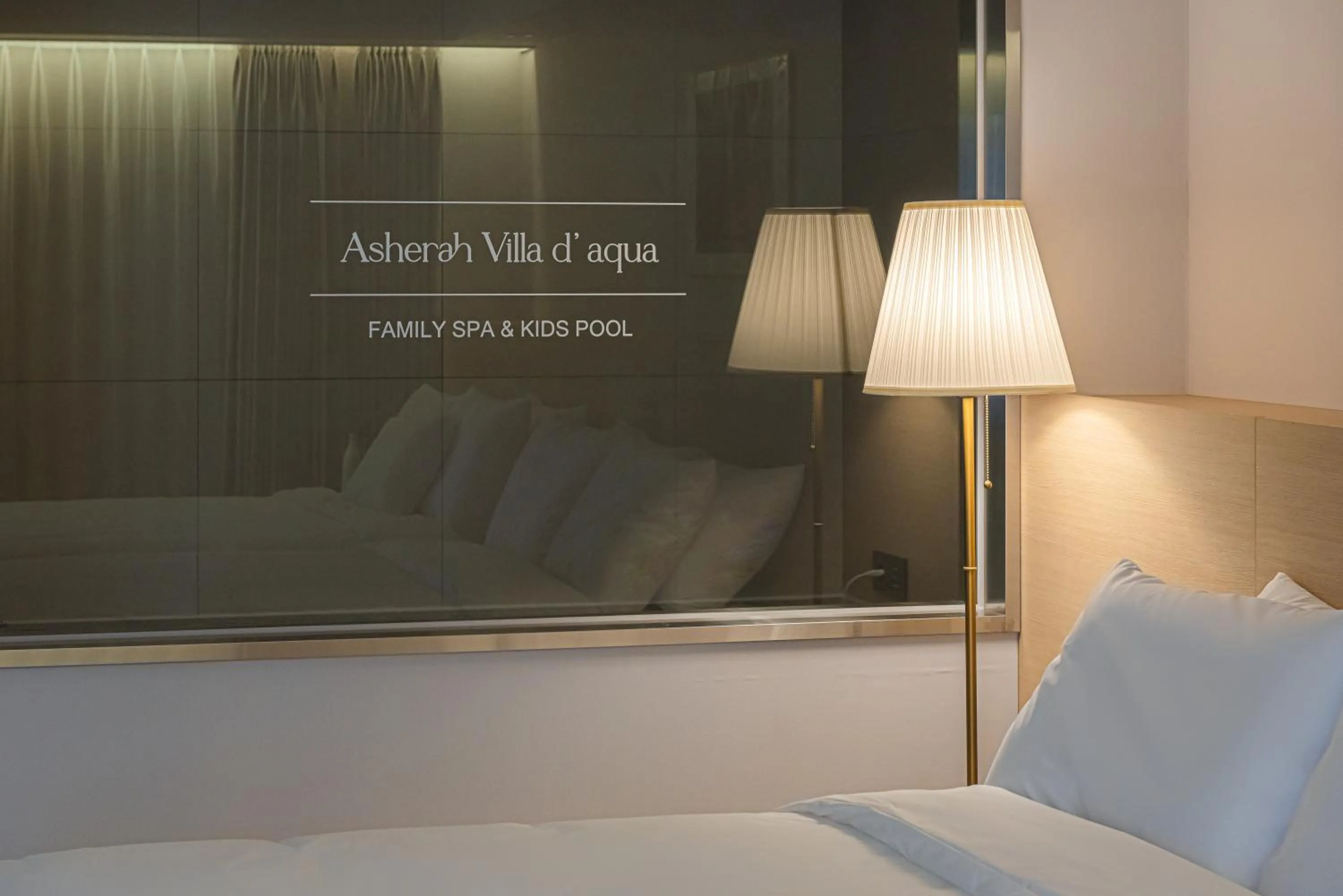 Bed in Asherah Villa d' aqua Hotel