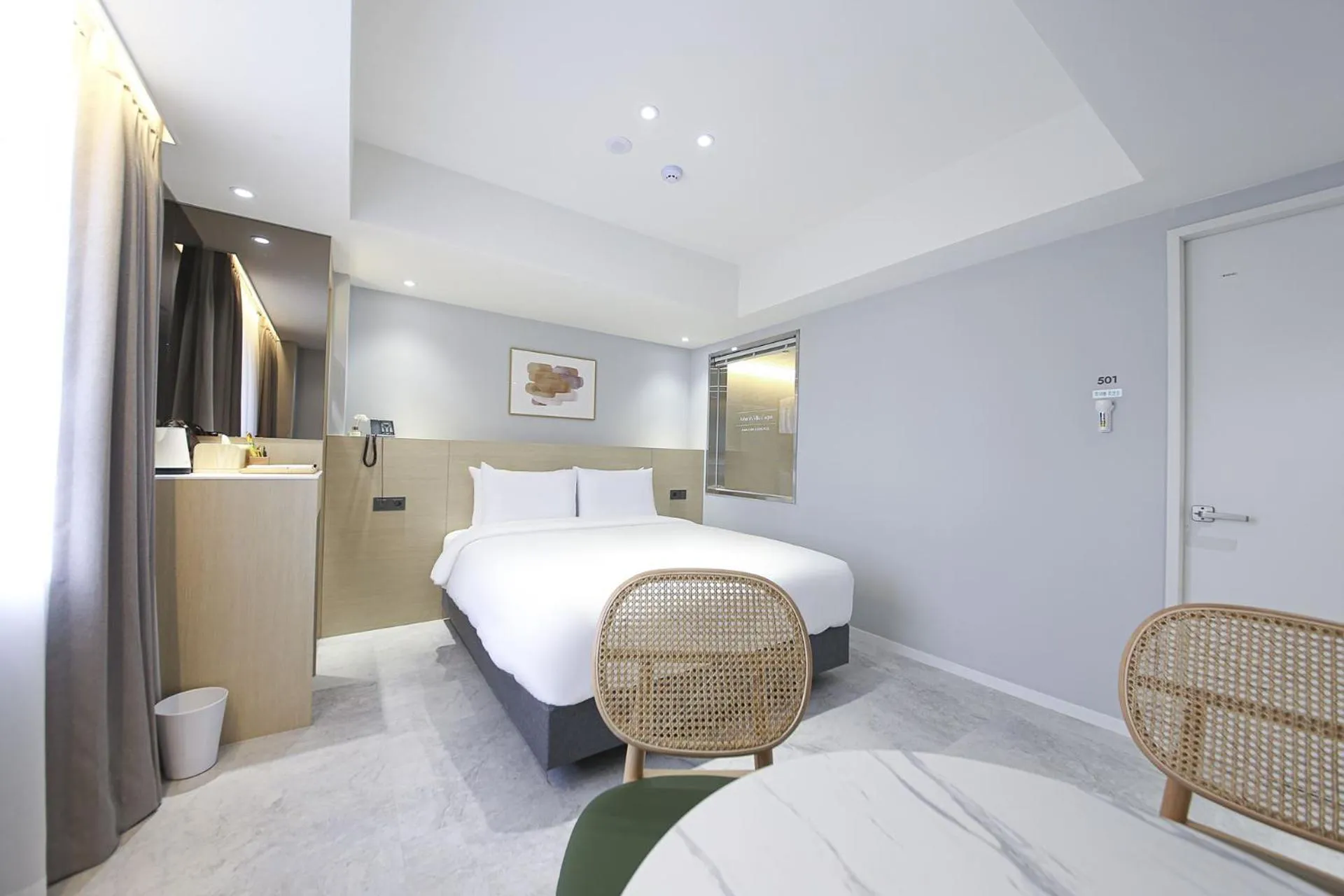 Bed in Asherah Villa d' aqua Hotel