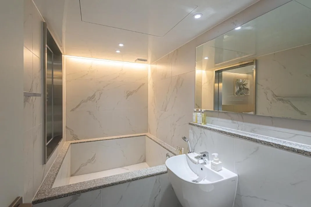 Asherah Villa d' aqua Hotel