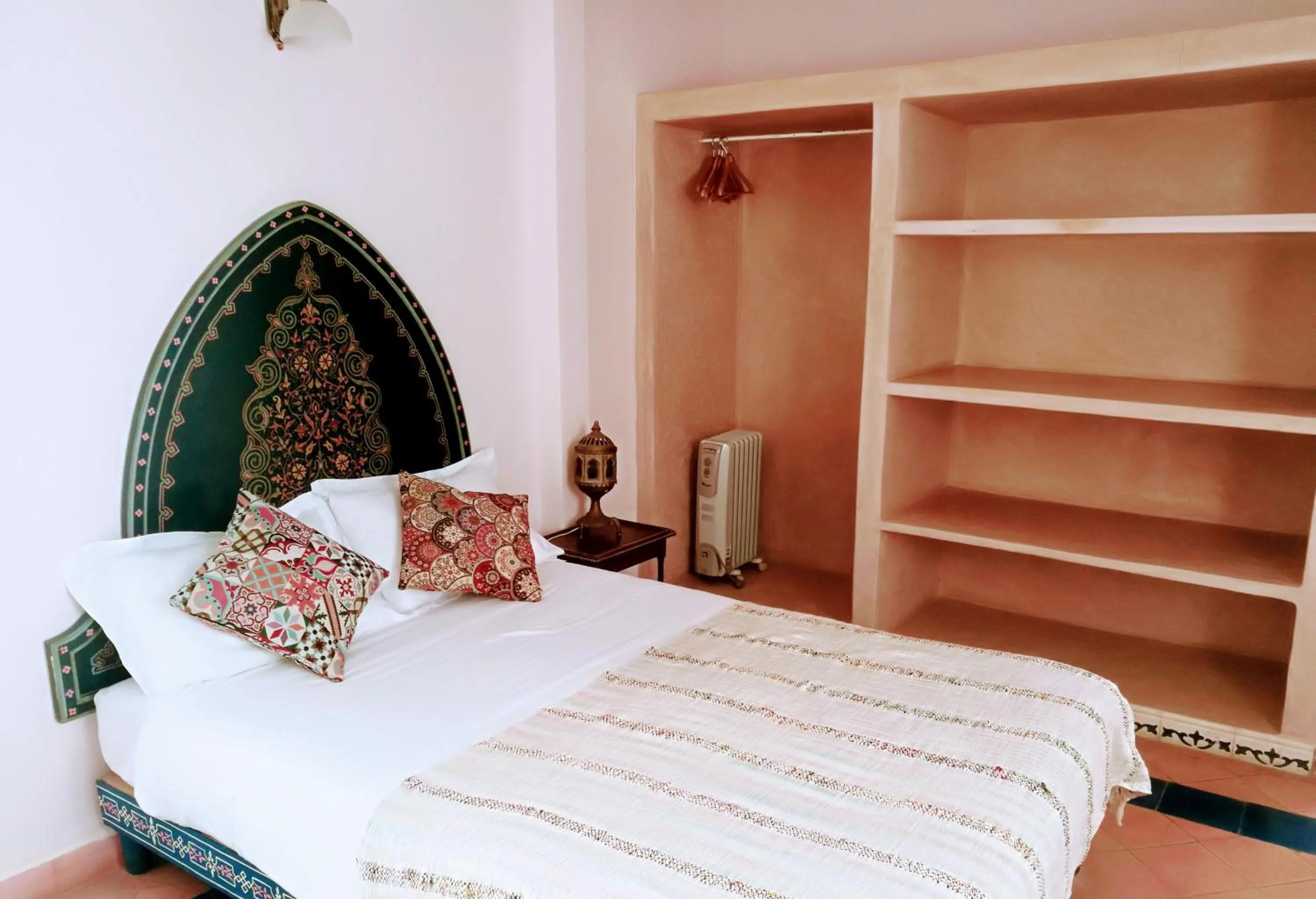 Bed in Riad Al Zahia