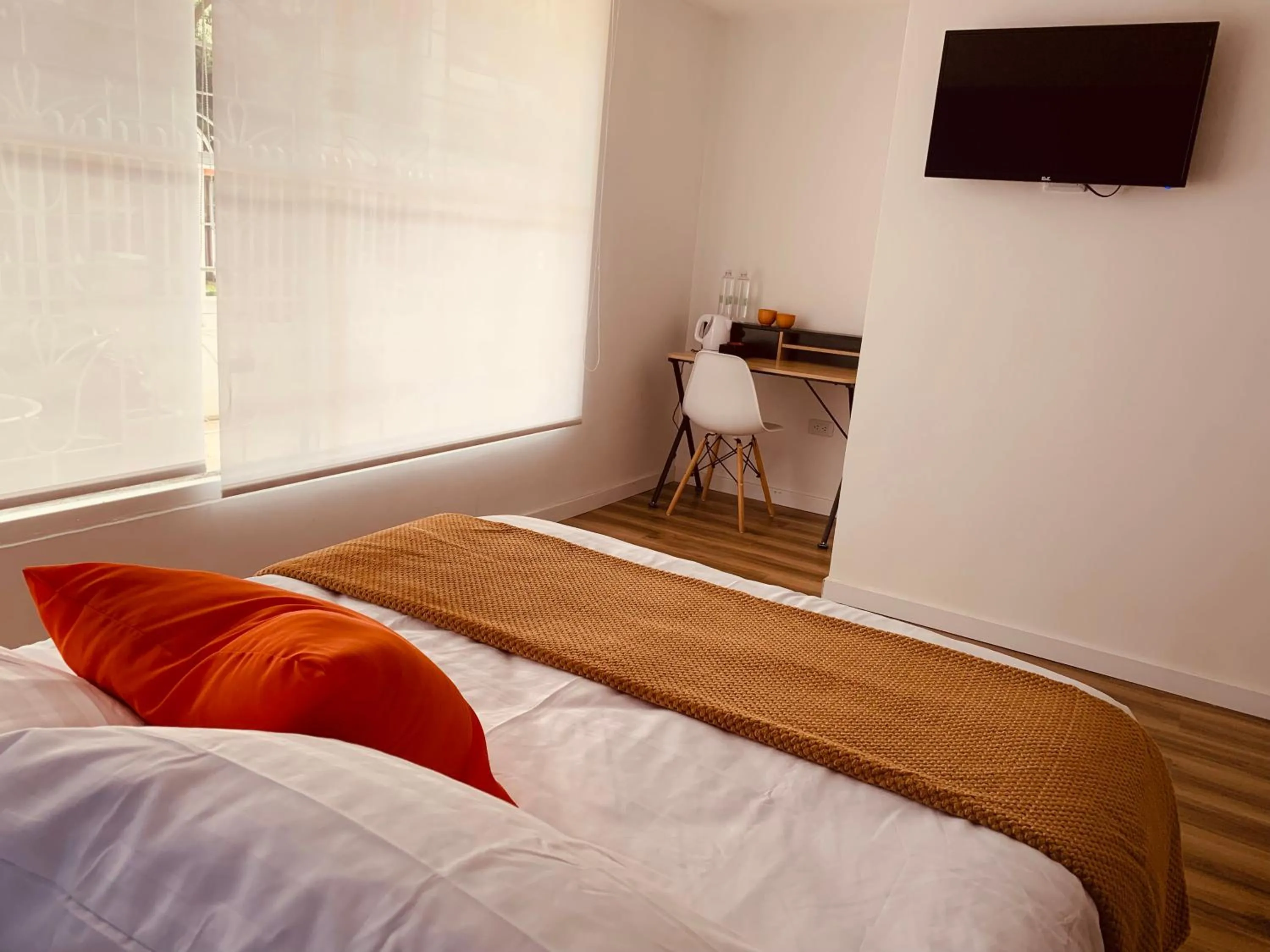 TV and multimedia, Bed in CASA CREAZZO 62 - Movistar Arena, Vive Claro