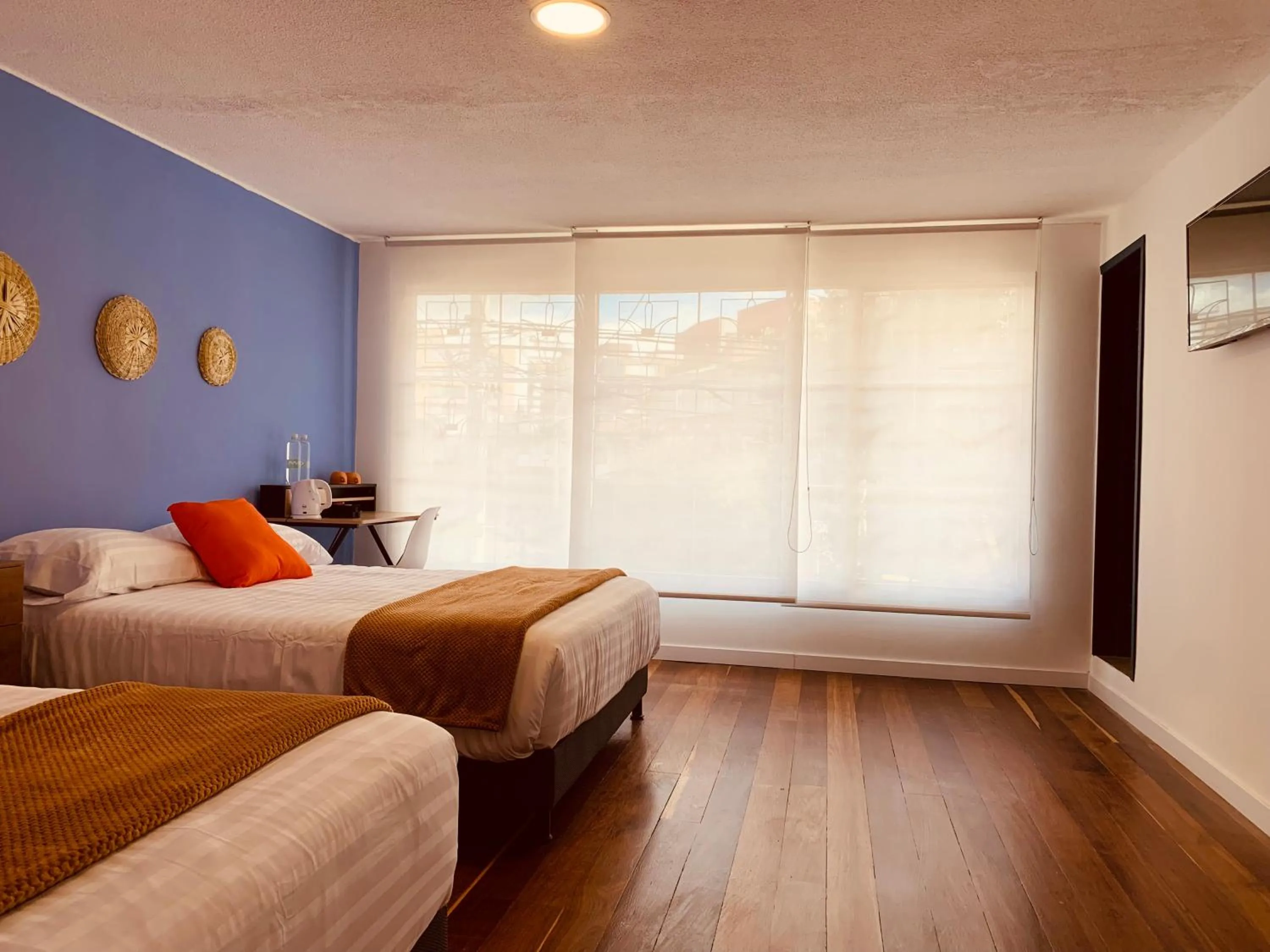 Photo of the whole room, Bed in CASA CREAZZO 62 - Movistar Arena, Vive Claro