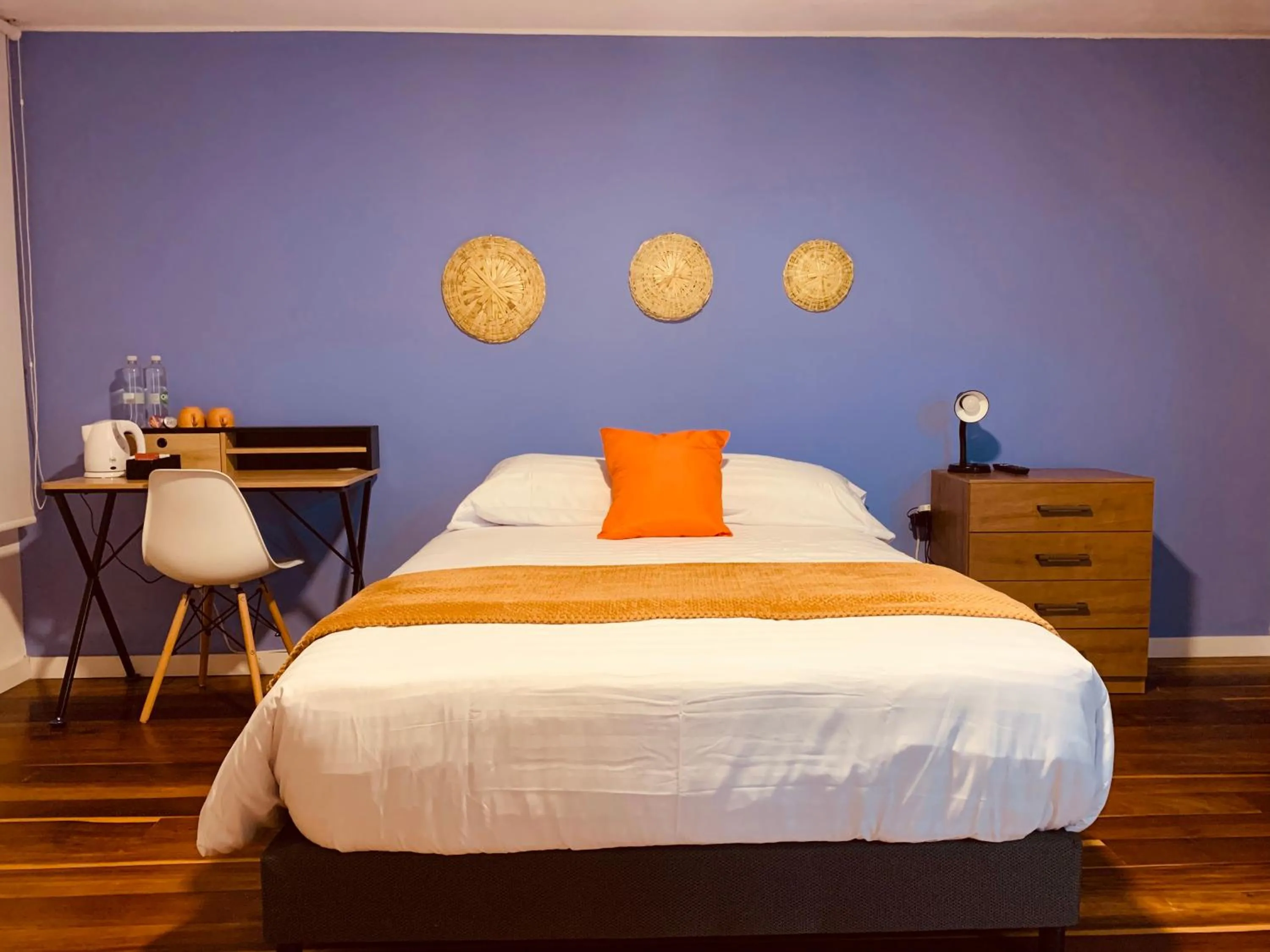 Photo of the whole room, Bed in CASA CREAZZO 62 - Movistar Arena, Vive Claro