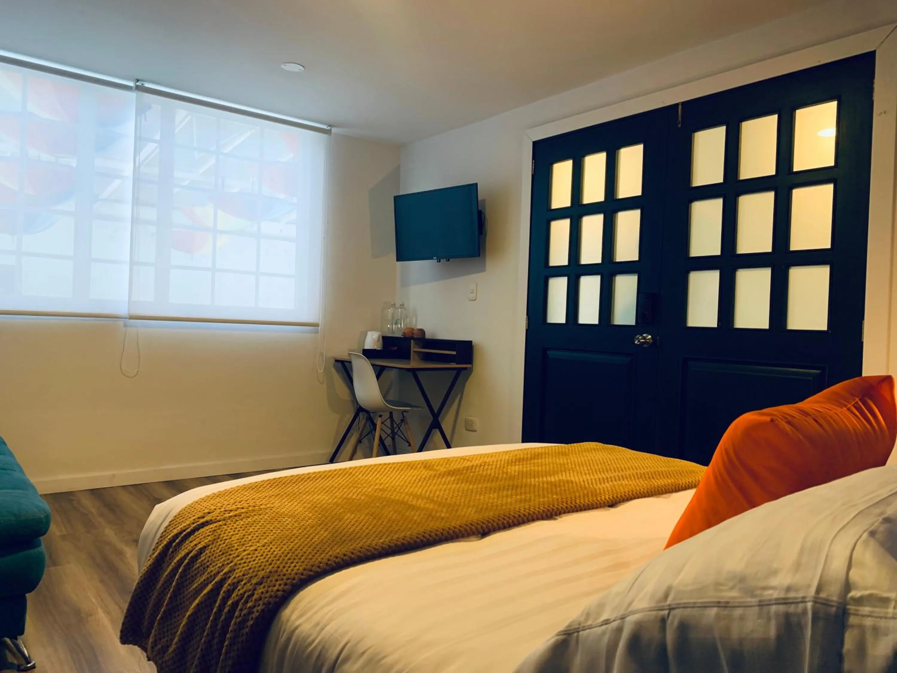 Photo of the whole room, Bed in CASA CREAZZO 62 - Movistar Arena, Vive Claro