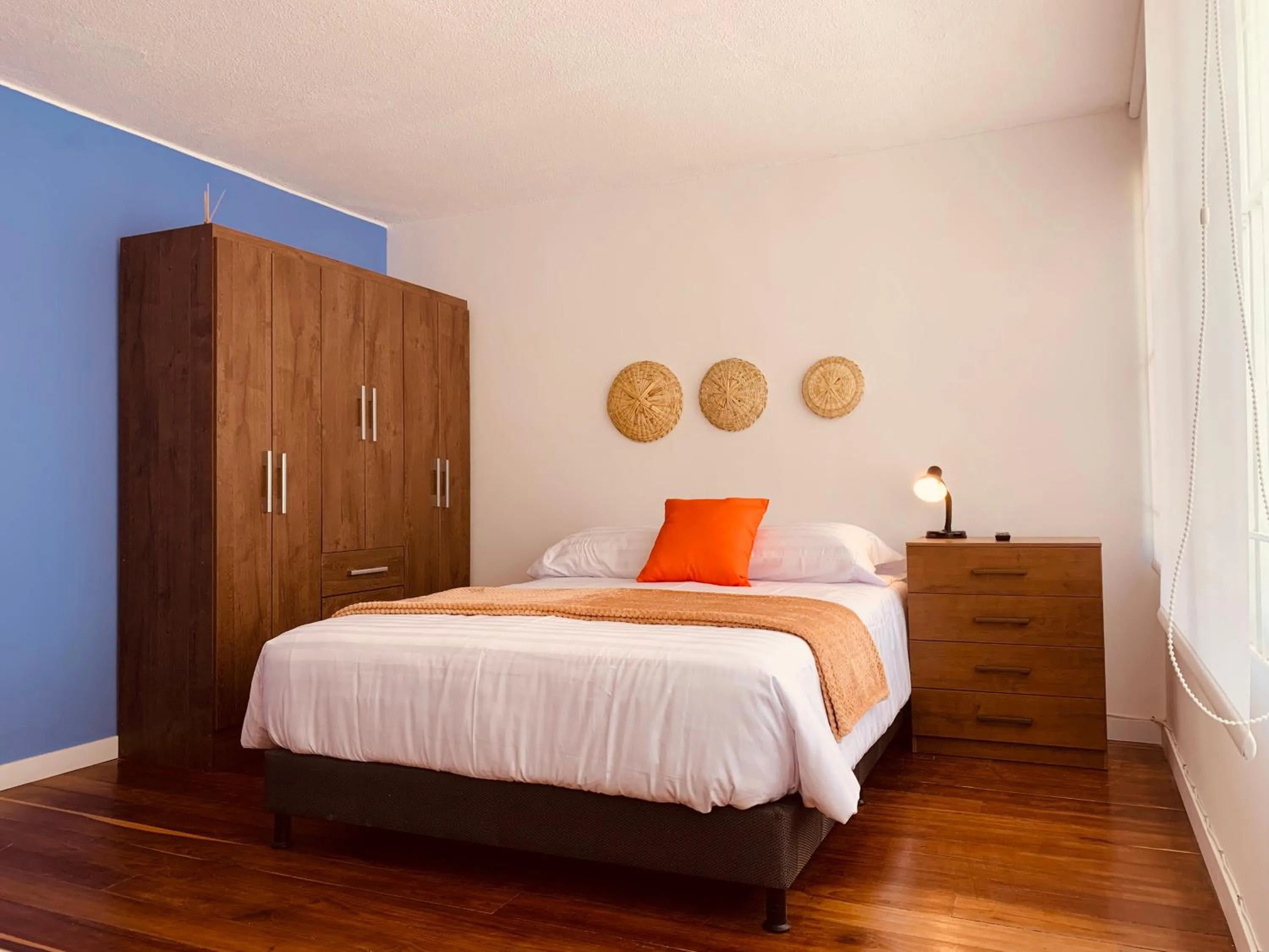 Photo of the whole room, Bed in CASA CREAZZO 62 - Movistar Arena, Vive Claro