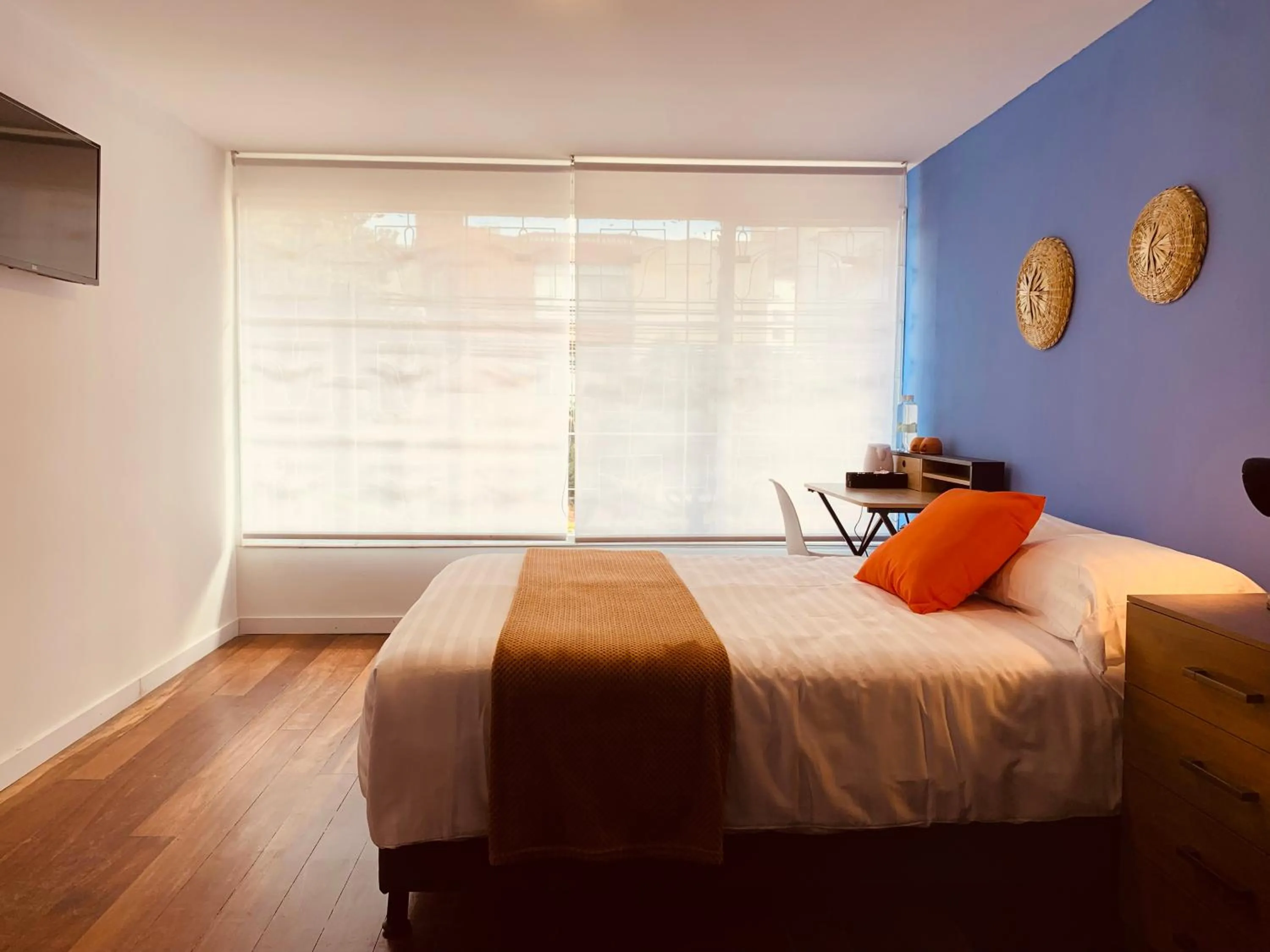 Photo of the whole room, Bed in CASA CREAZZO 62 - Movistar Arena, Vive Claro