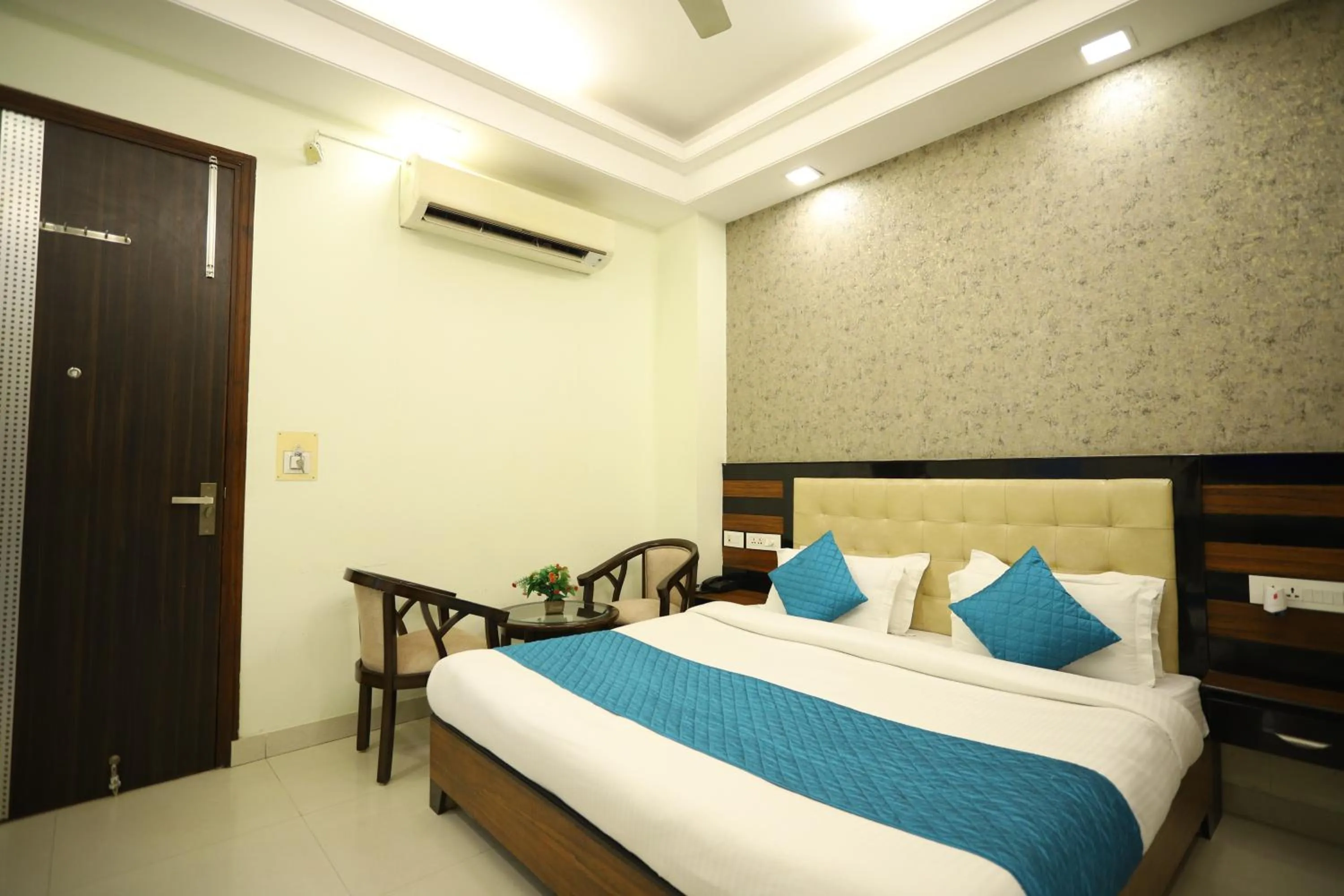 Bed in Asian Suites Cyber Park Gurgaon