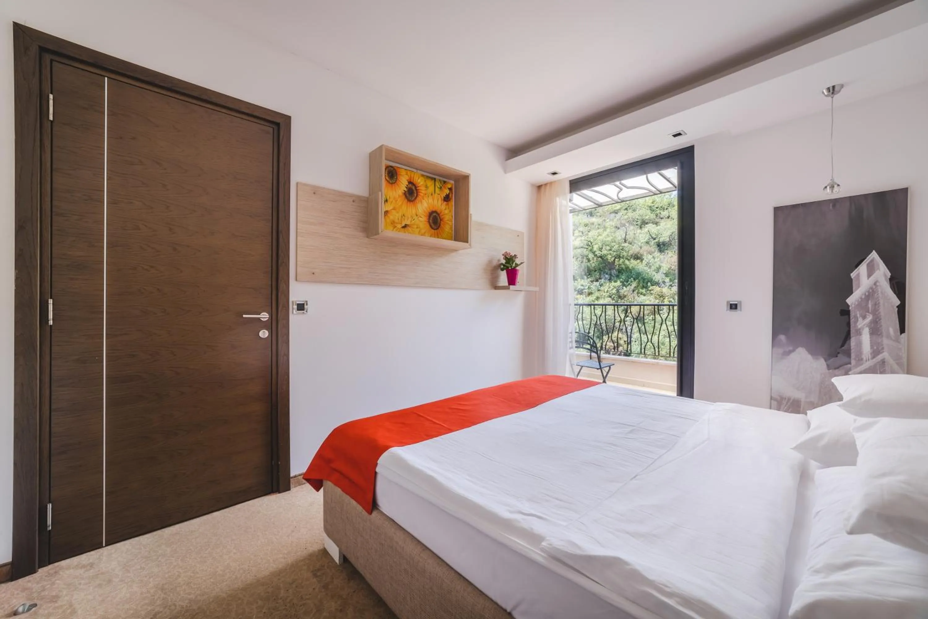 Bedroom, Bed in Hotel & Apartments HEC Residence