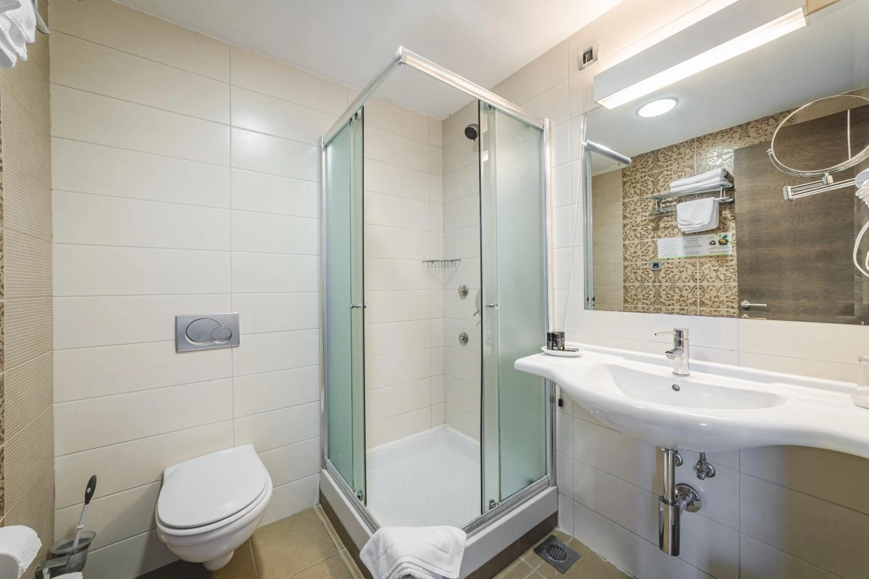 Bathroom in Hotel & Apartments HEC Residence