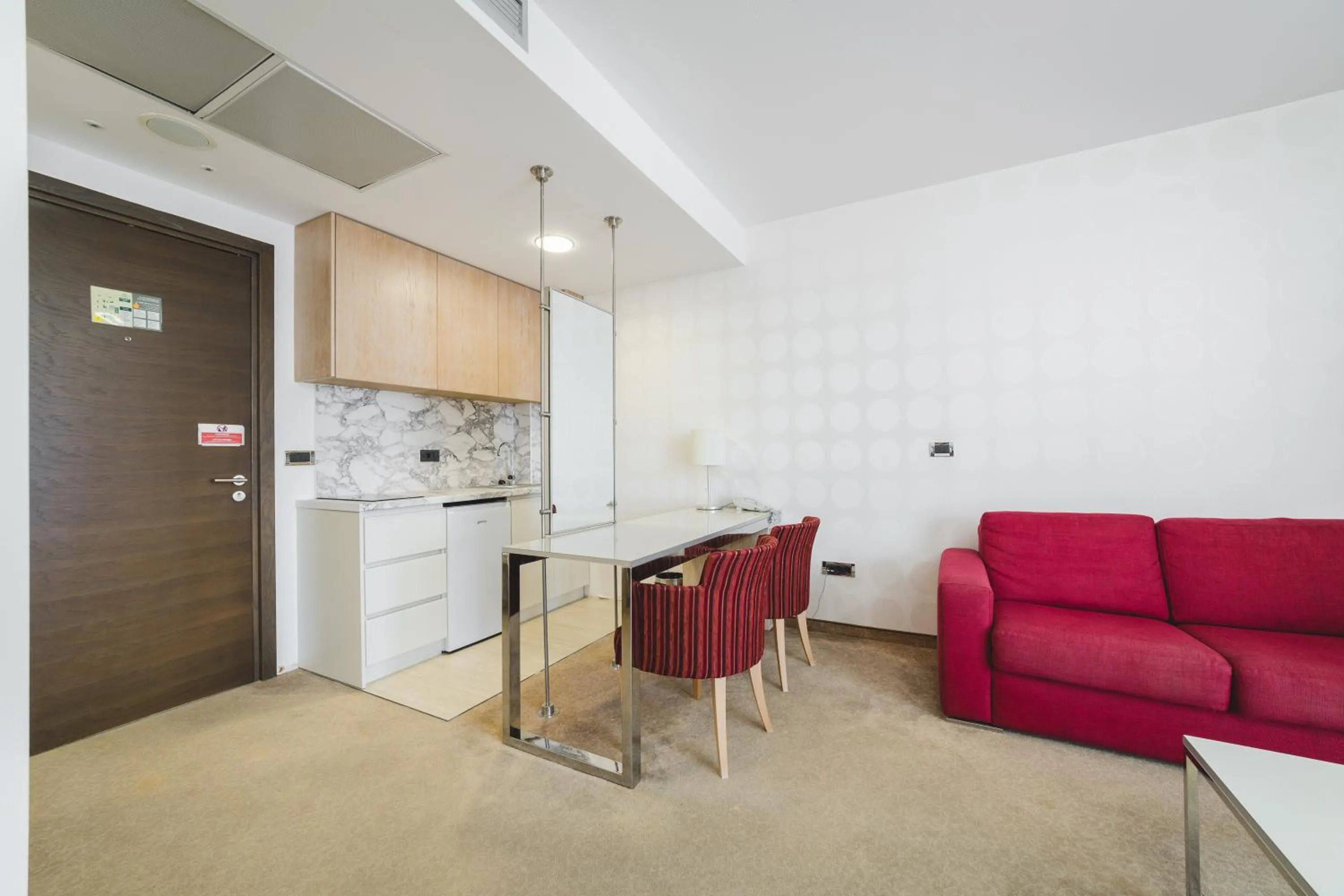 Kitchen or kitchenette in Hotel & Apartments HEC Residence