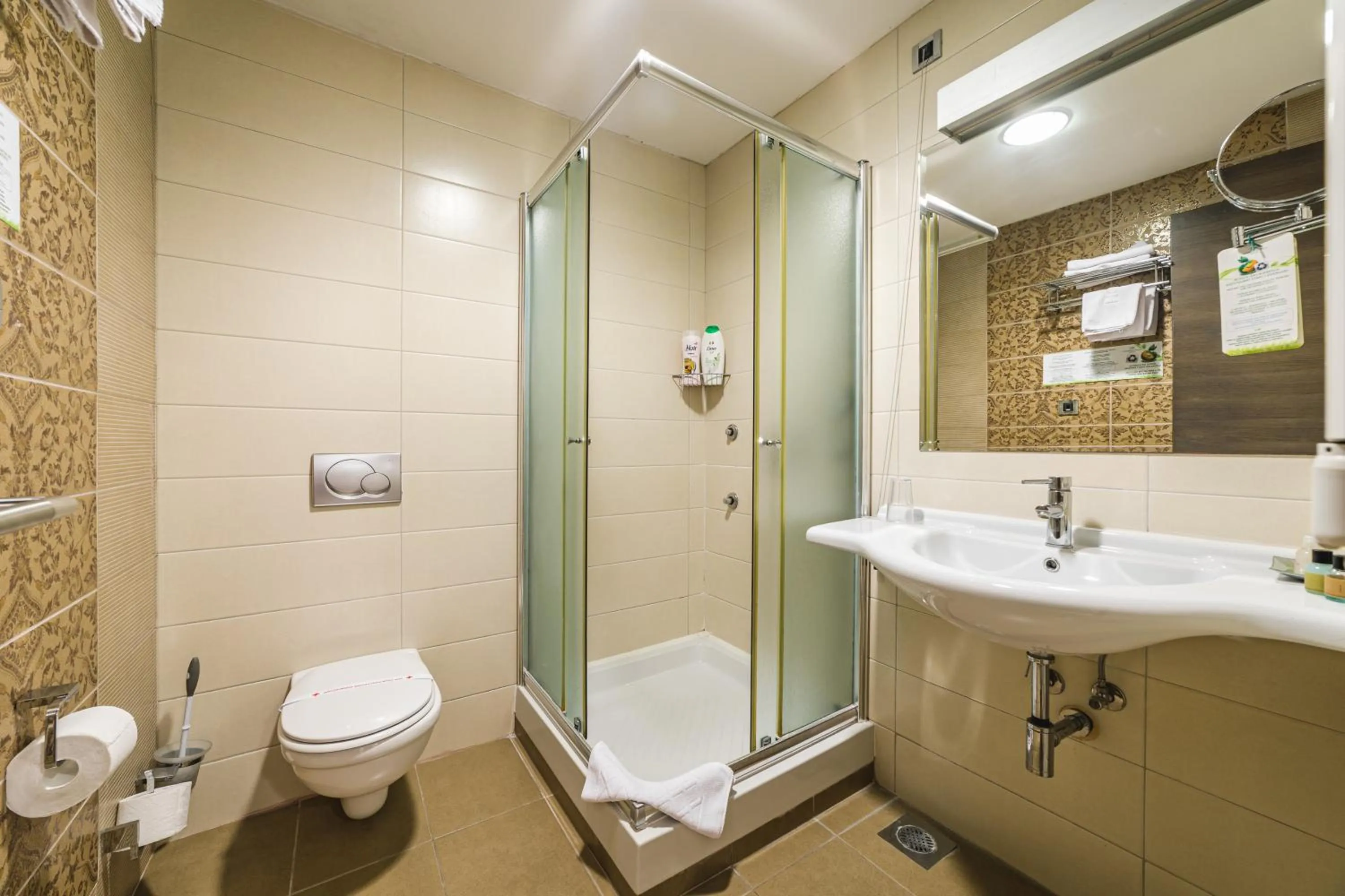 Bathroom in Hotel & Apartments HEC Residence