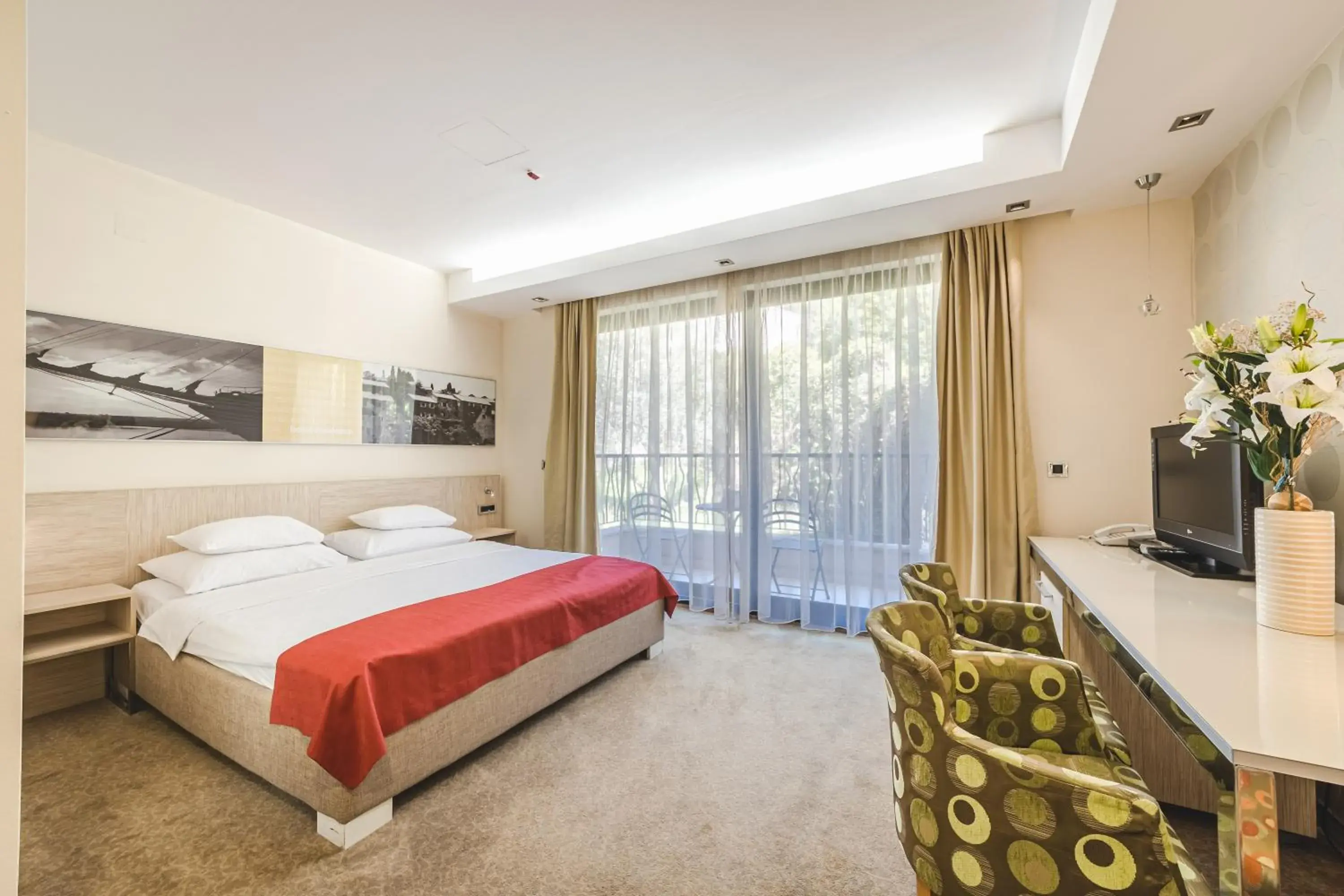 Standard Double Room in Hotel & Apartments HEC Residence Standard Double Room in Hotel & Apartments HEC Residence
