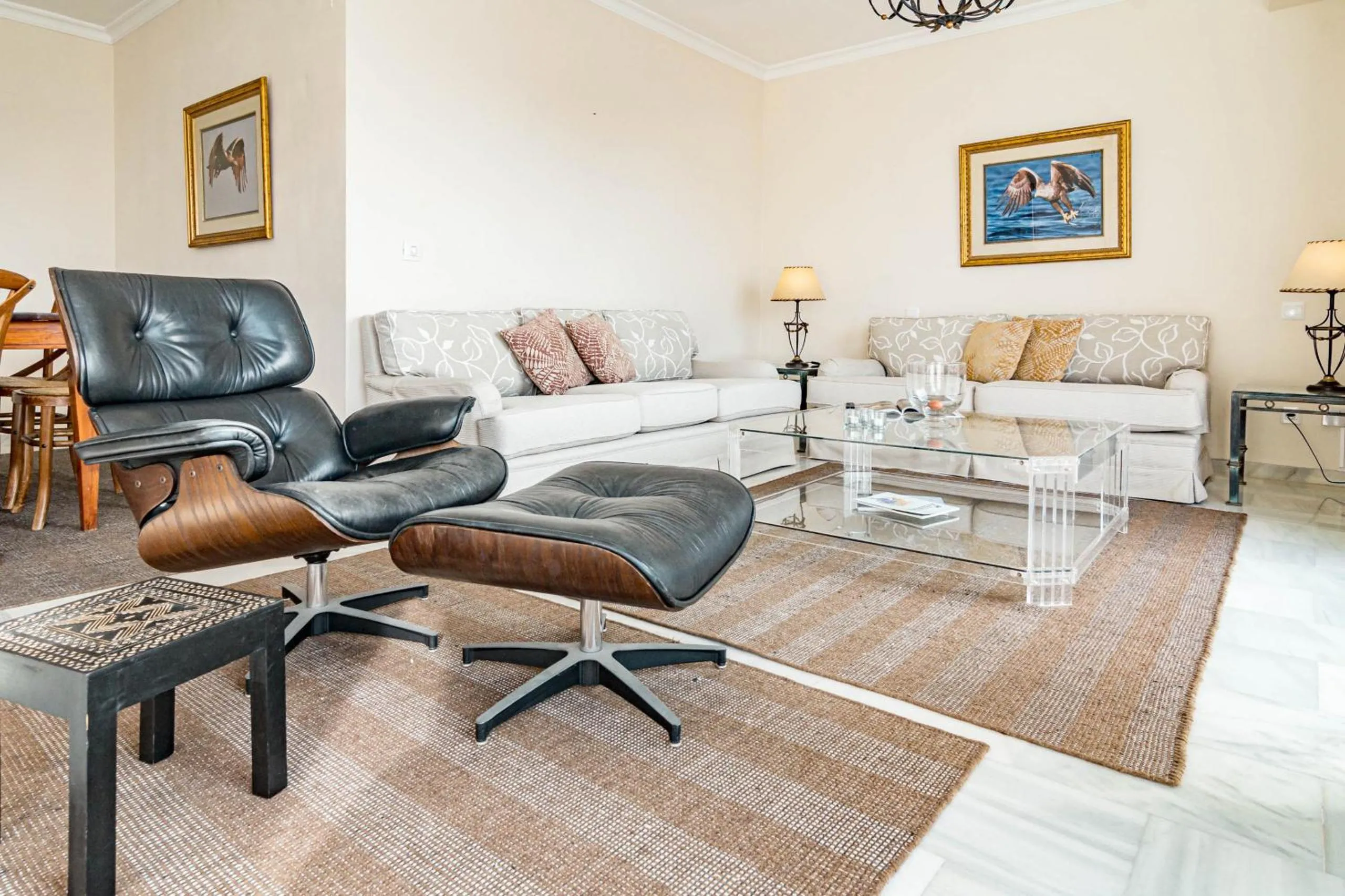 Communal lounge/ TV room in Andalusian Elegance apartment in El Paraiso with 360 views over Sea and Mountains