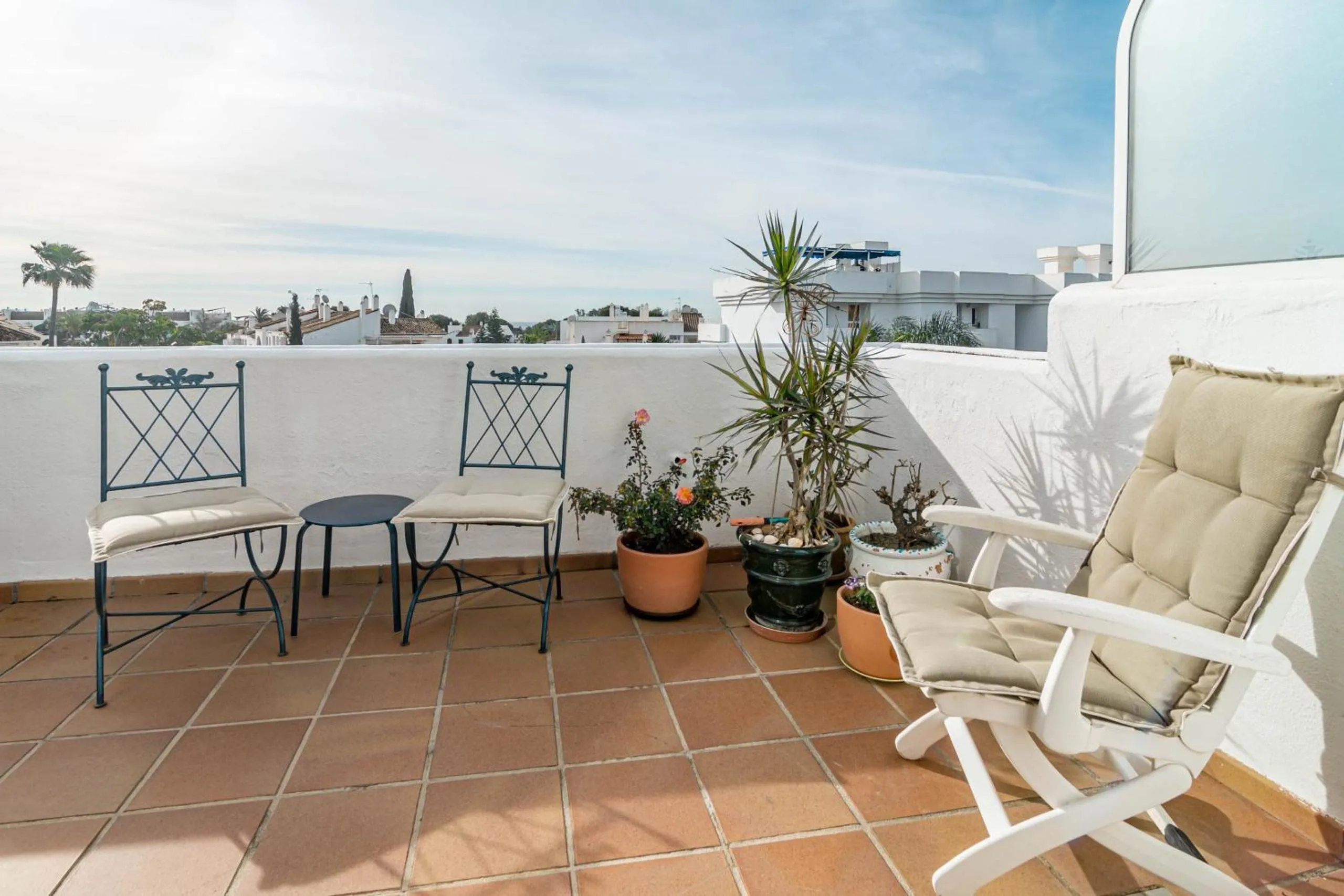 Andalusian Elegance apartment in El Paraiso with 360 views over Sea and Mountains