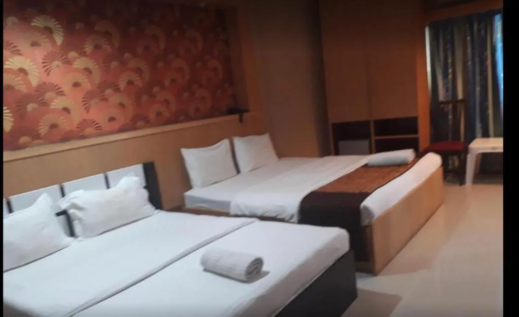 Bedroom in new pind balluchi inn