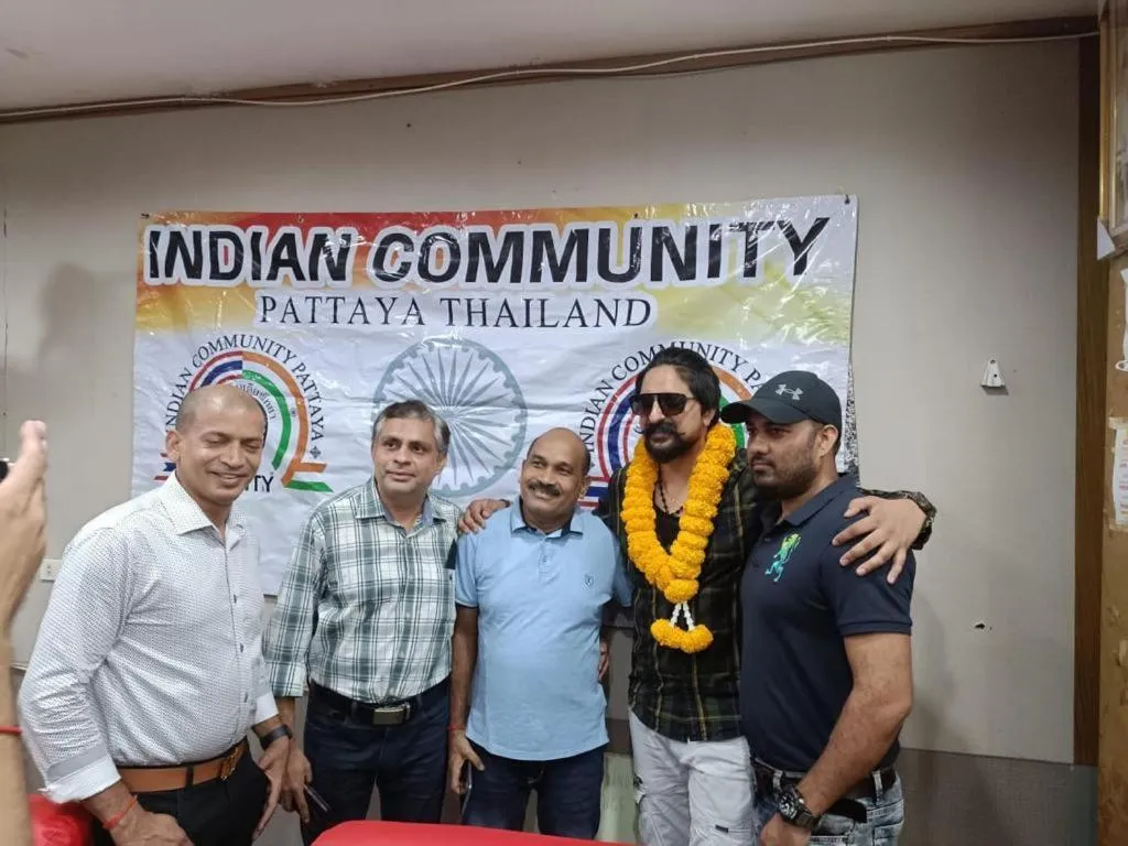 People in new pind balluchi inn