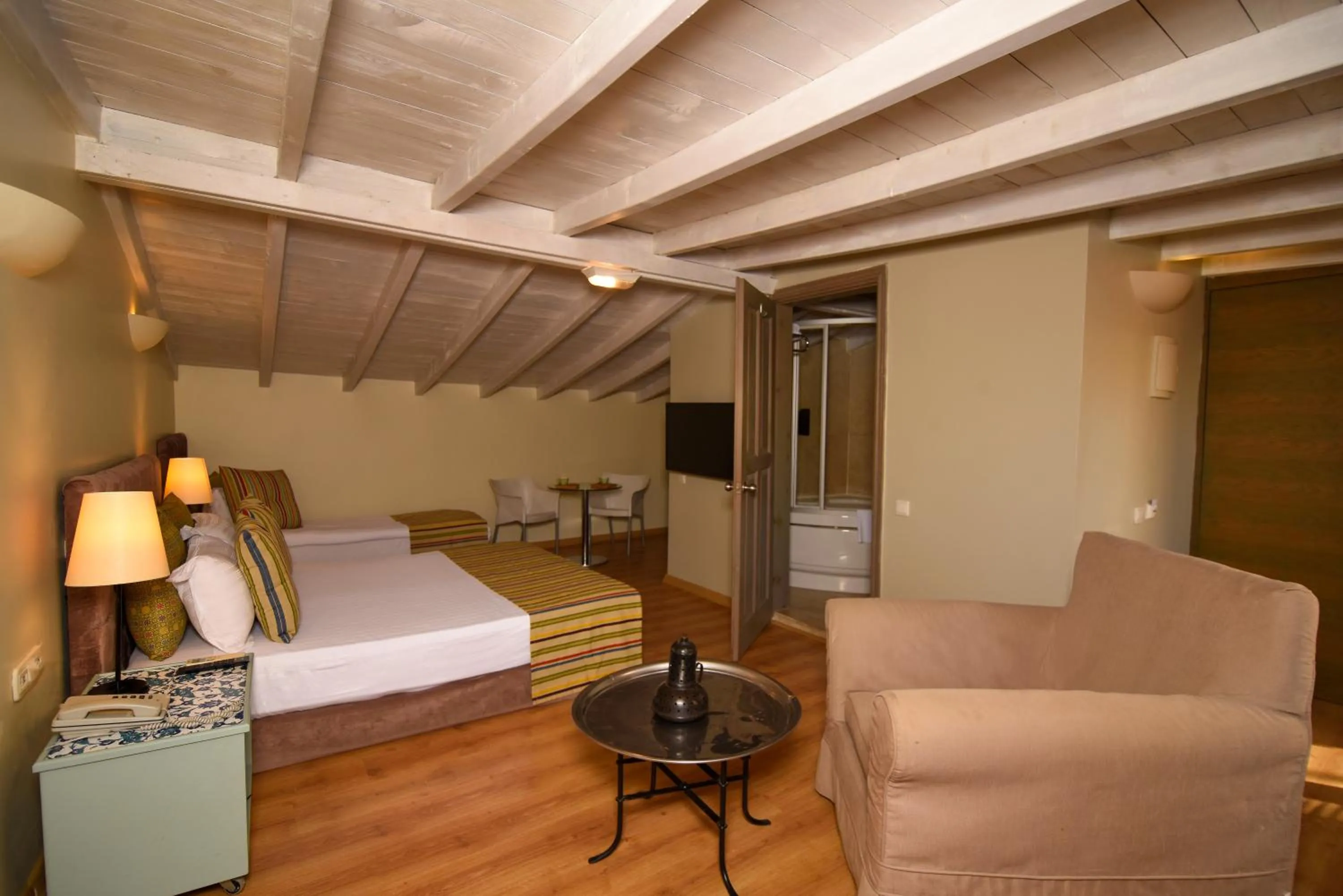 Bed in Alp Pasa Gazetta - Special Class