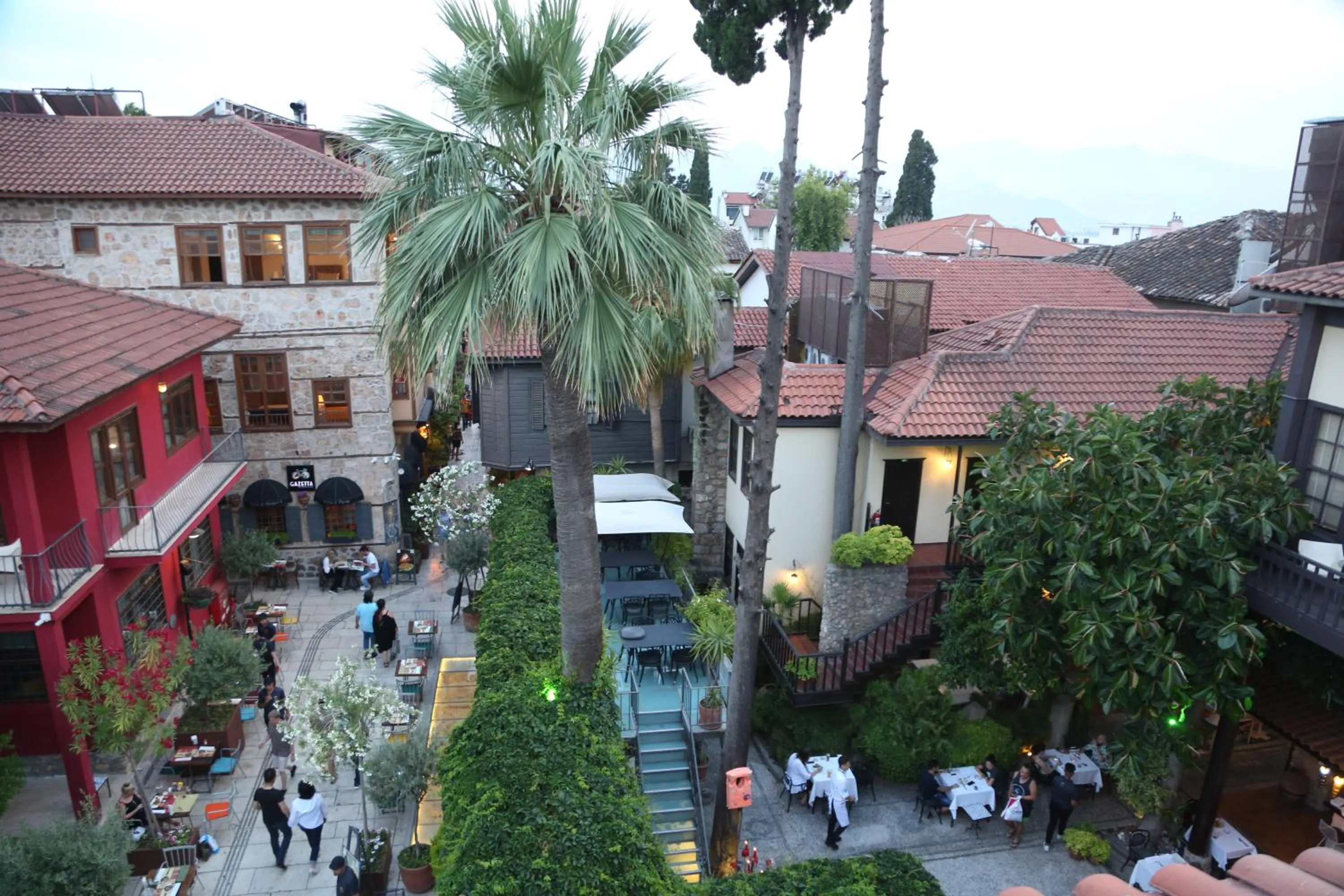 Property building in Alp Pasa Gazetta - Special Class