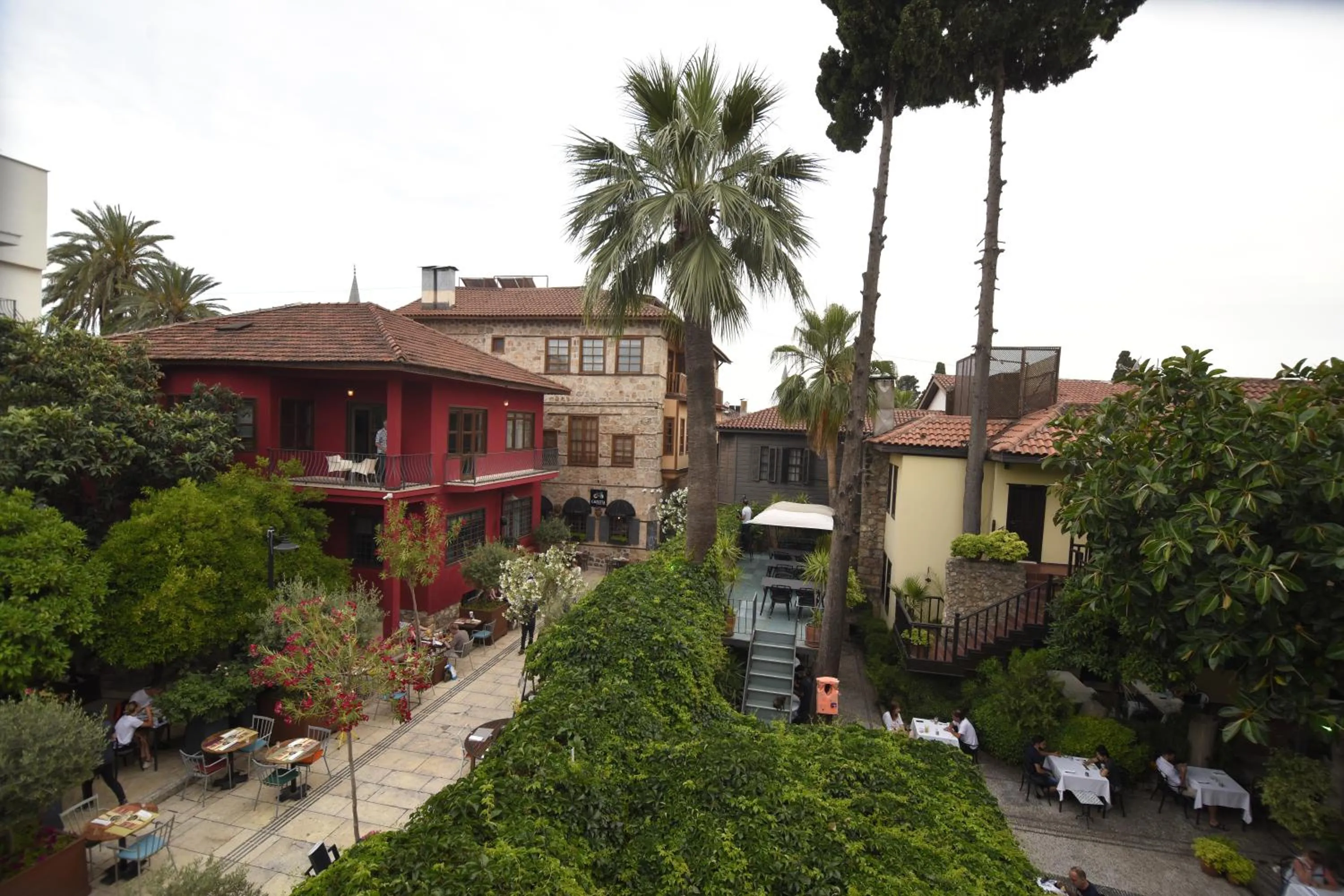 Property building in Alp Pasa Gazetta - Special Class