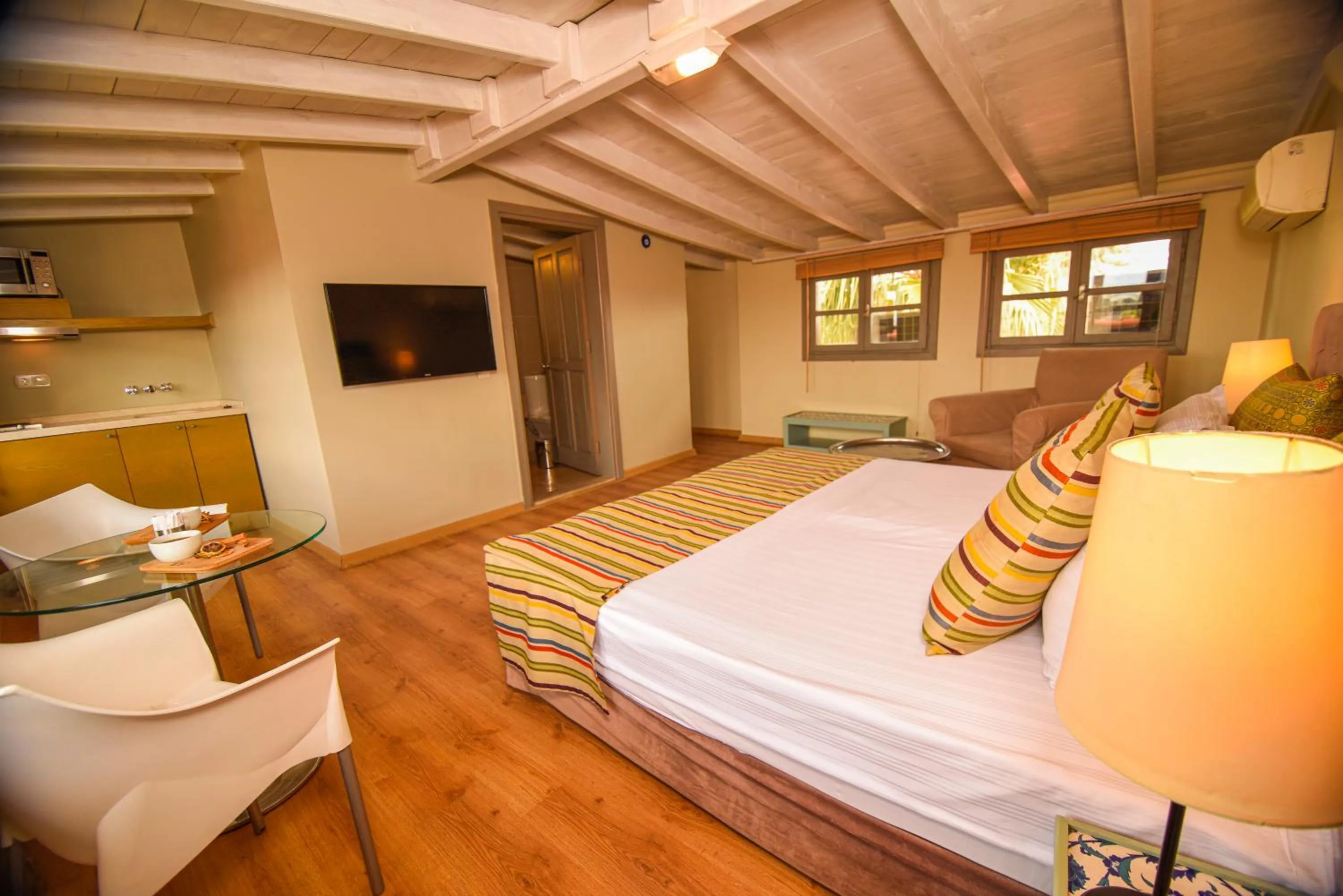 Communal lounge/ TV room, Bed in Alp Pasa Gazetta - Special Class