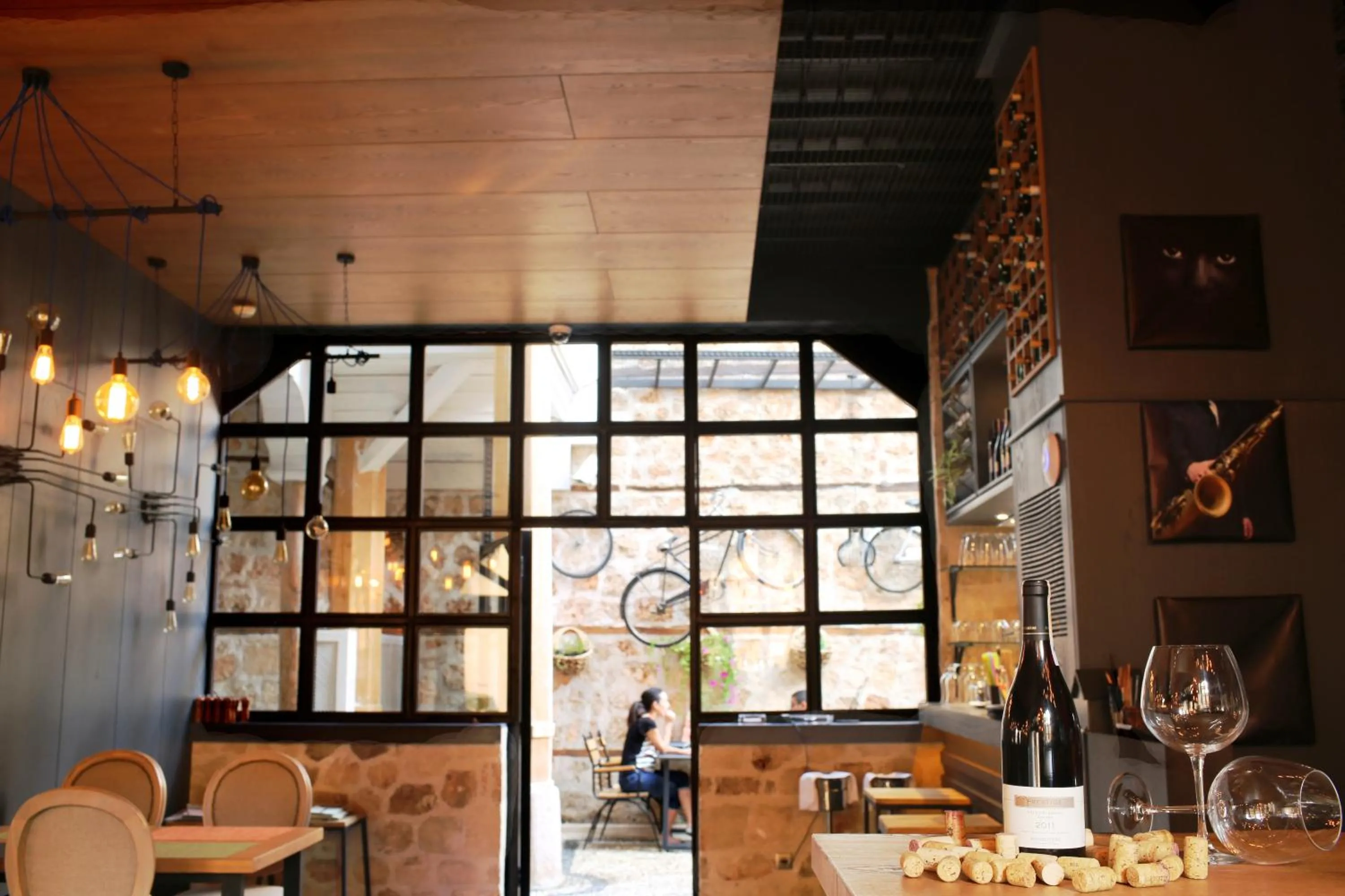 Restaurant/places to eat in Alp Pasa Gazetta - Special Class