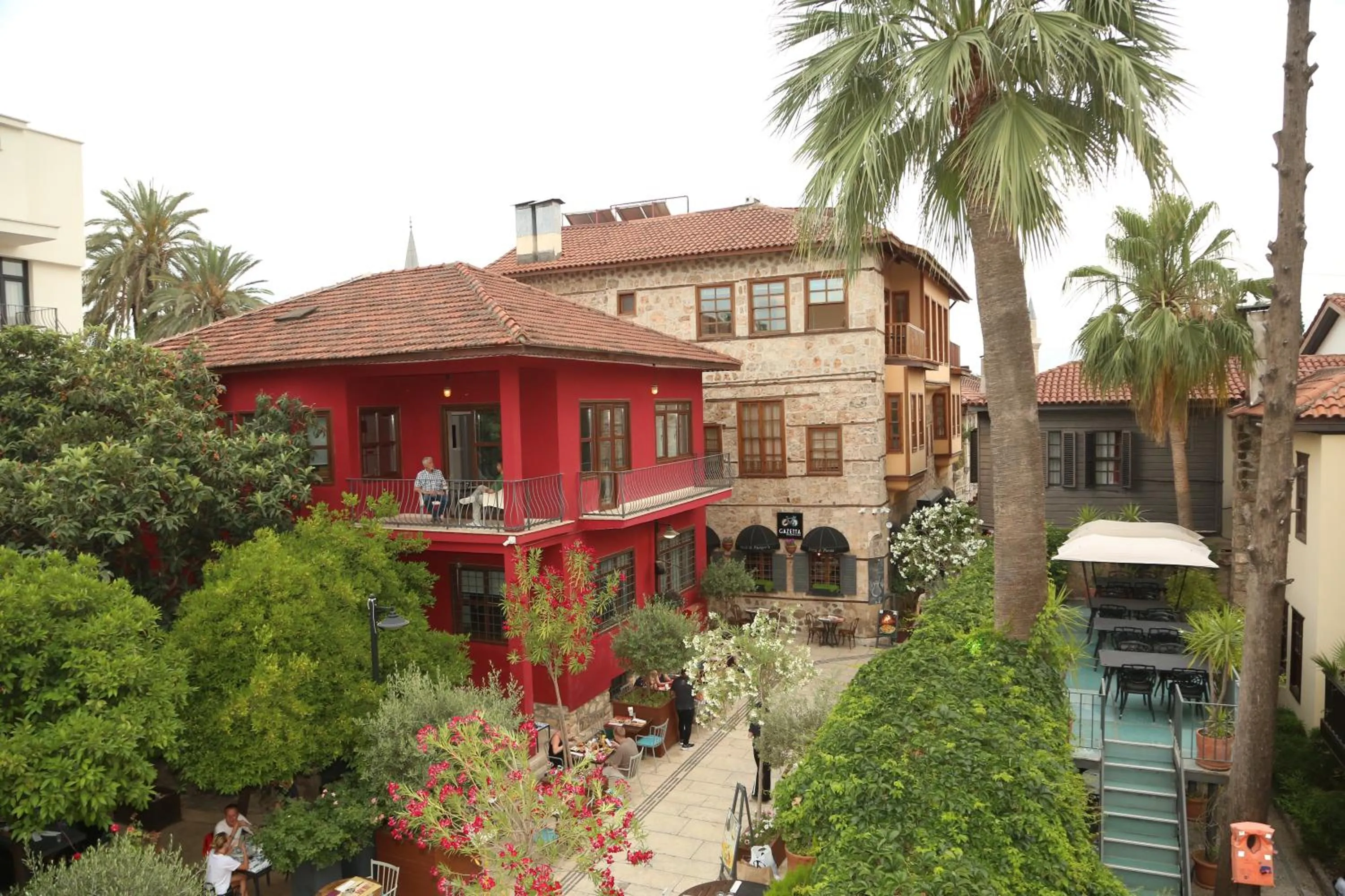 Property building in Alp Pasa Gazetta - Special Class