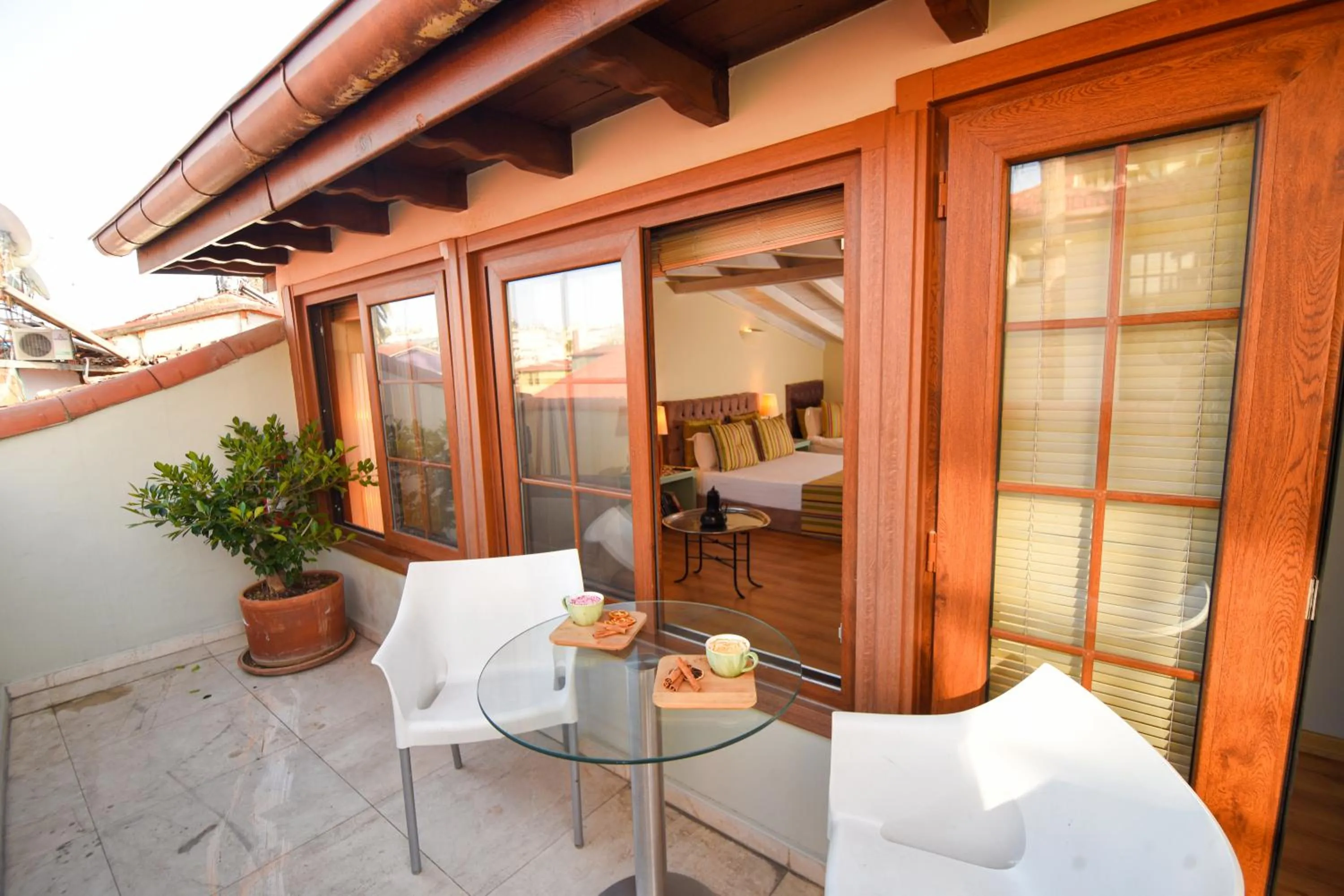 Patio in Alp Pasa Gazetta - Special Class