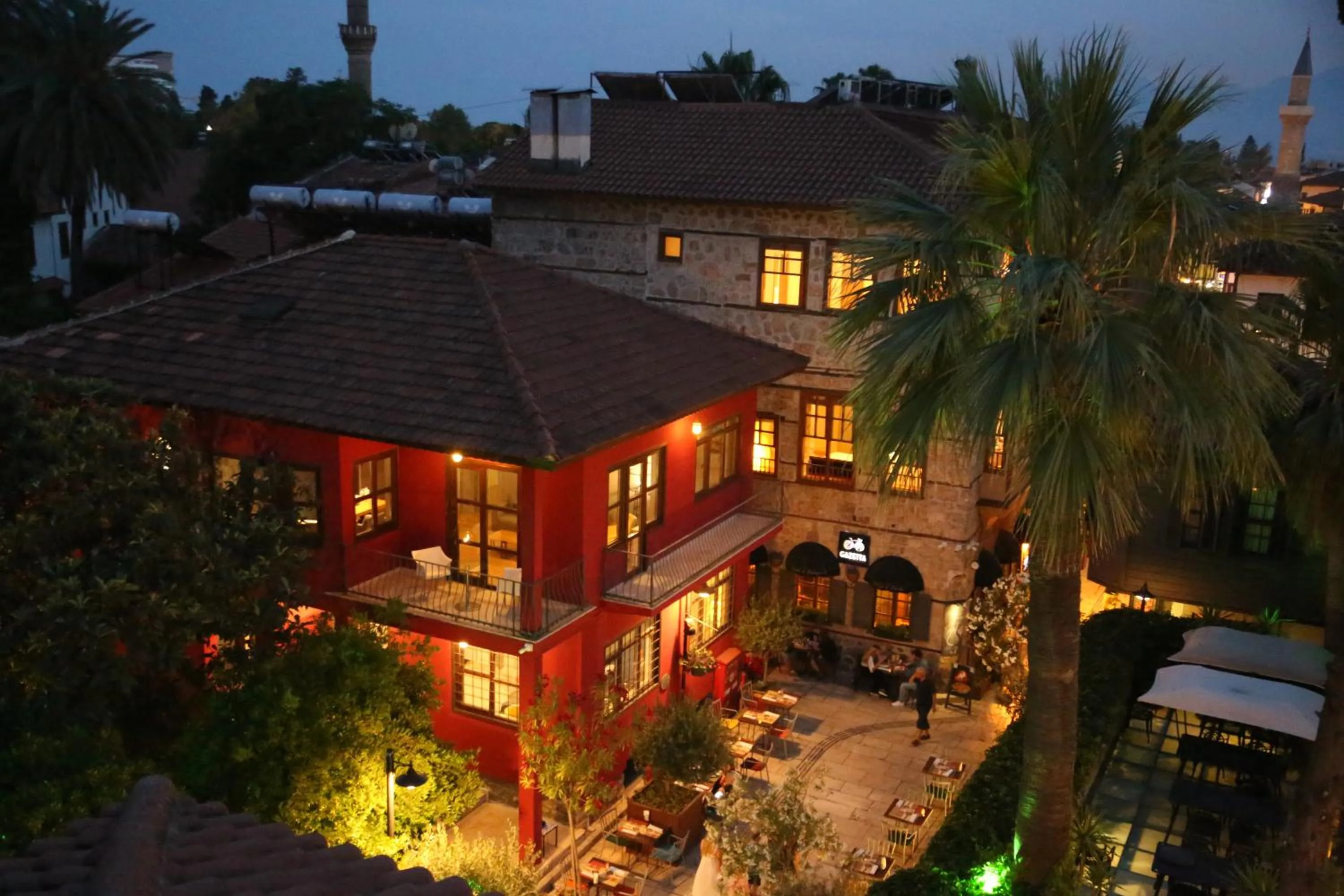Property building in Alp Pasa Gazetta - Special Class