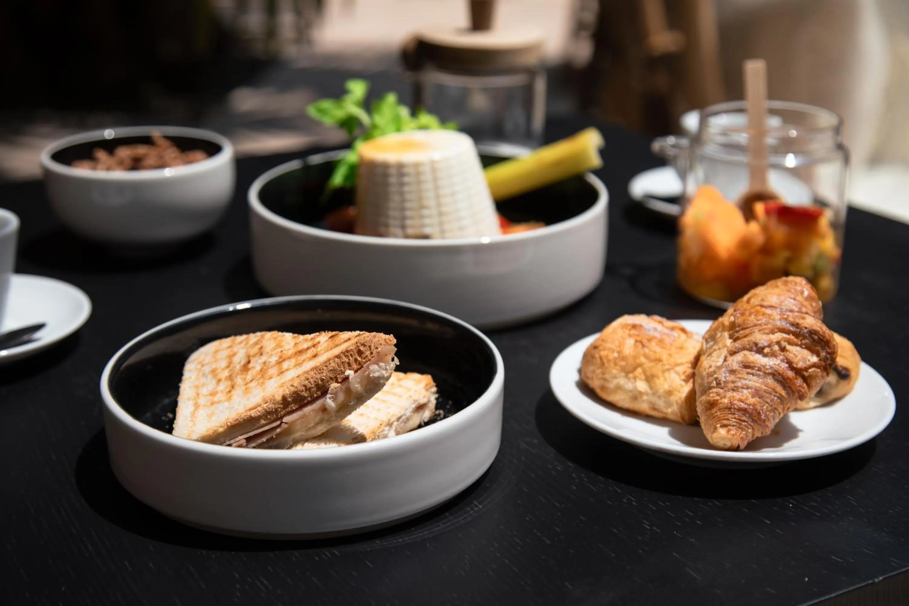 Breakfast in The Sanctuary Urban Retreat