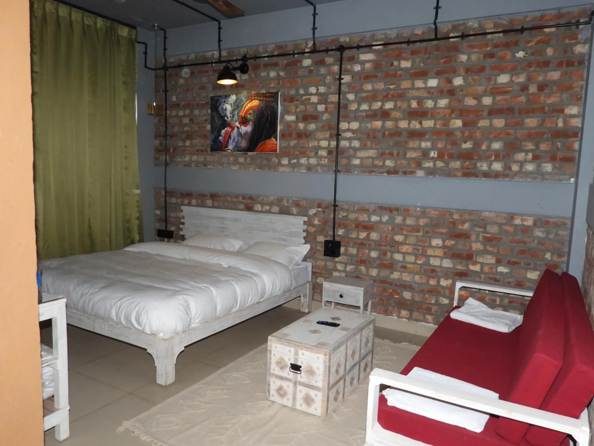 Bed in Mystic Kailasha Kedarnath - Tungnath Valley