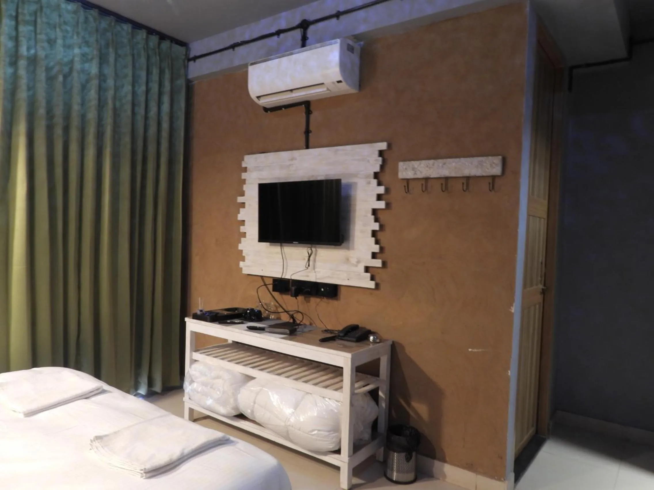 Bedroom in Mystic Kailasha Kedarnath - Tungnath Valley