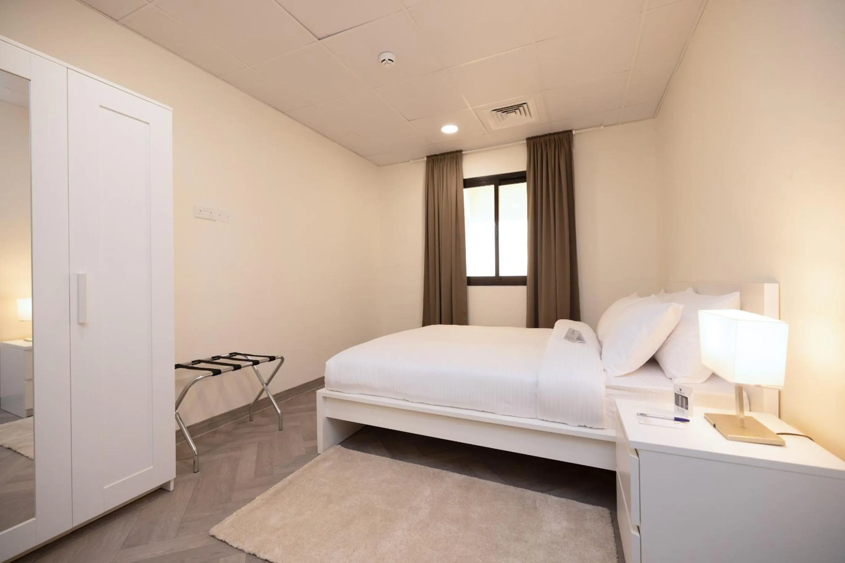 Bedroom, Bed in Riggae Tower Hotel