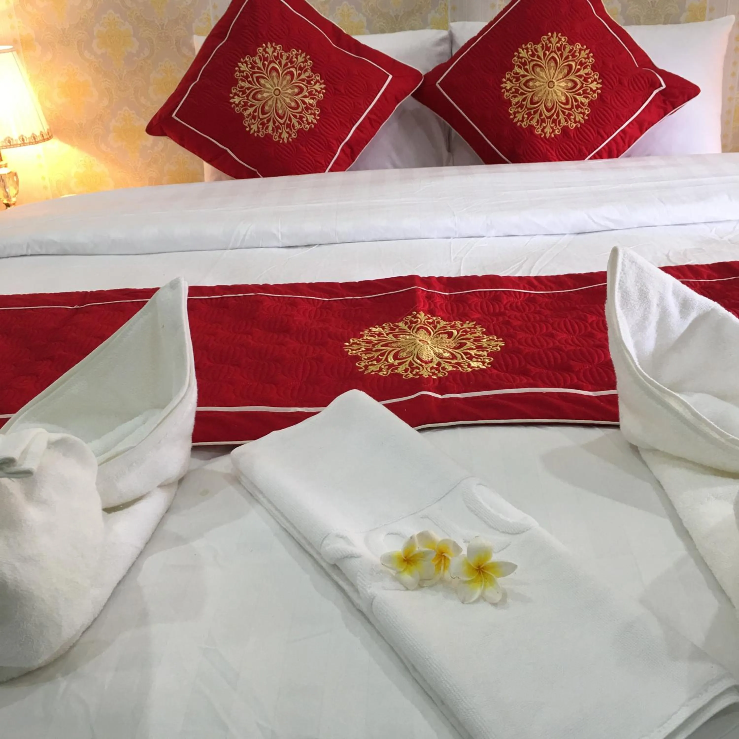 Bed in Le KhounSok Boutique Hotel