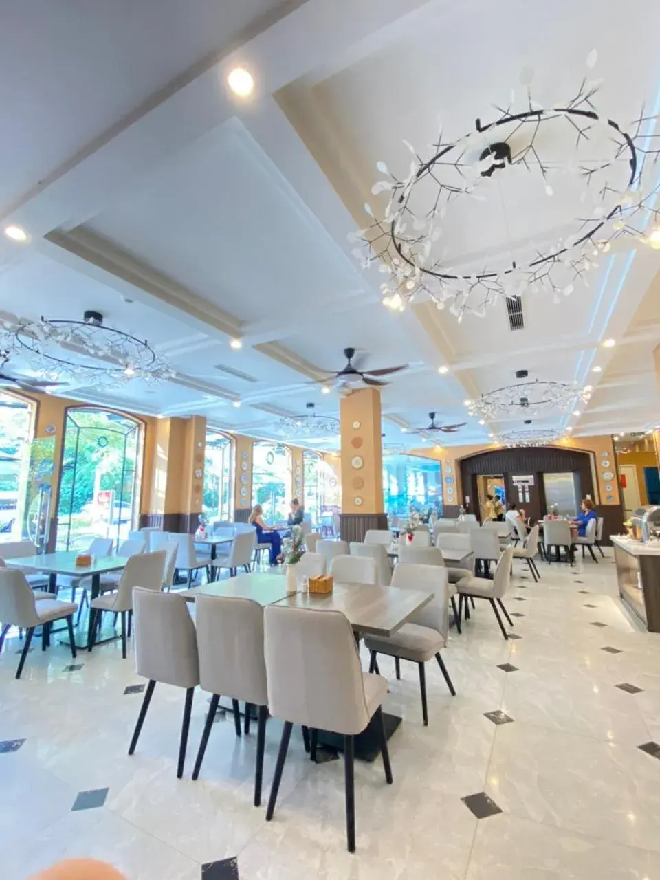 Restaurant/places to eat in Pearl Hotel Phu Quoc Restaurant/places to eat in Pearl Hotel Phu Quoc