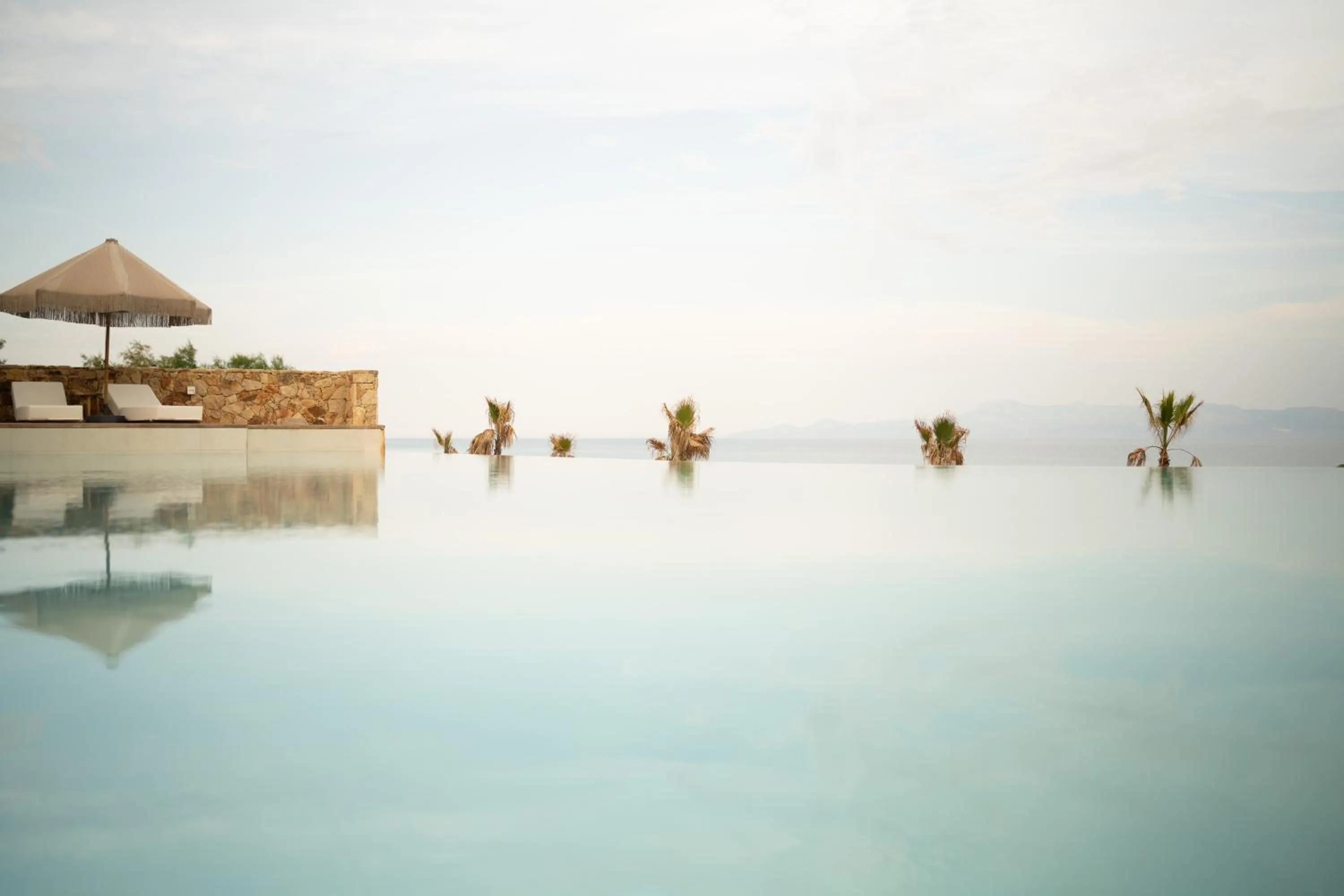Swimming pool in Myra Hotel