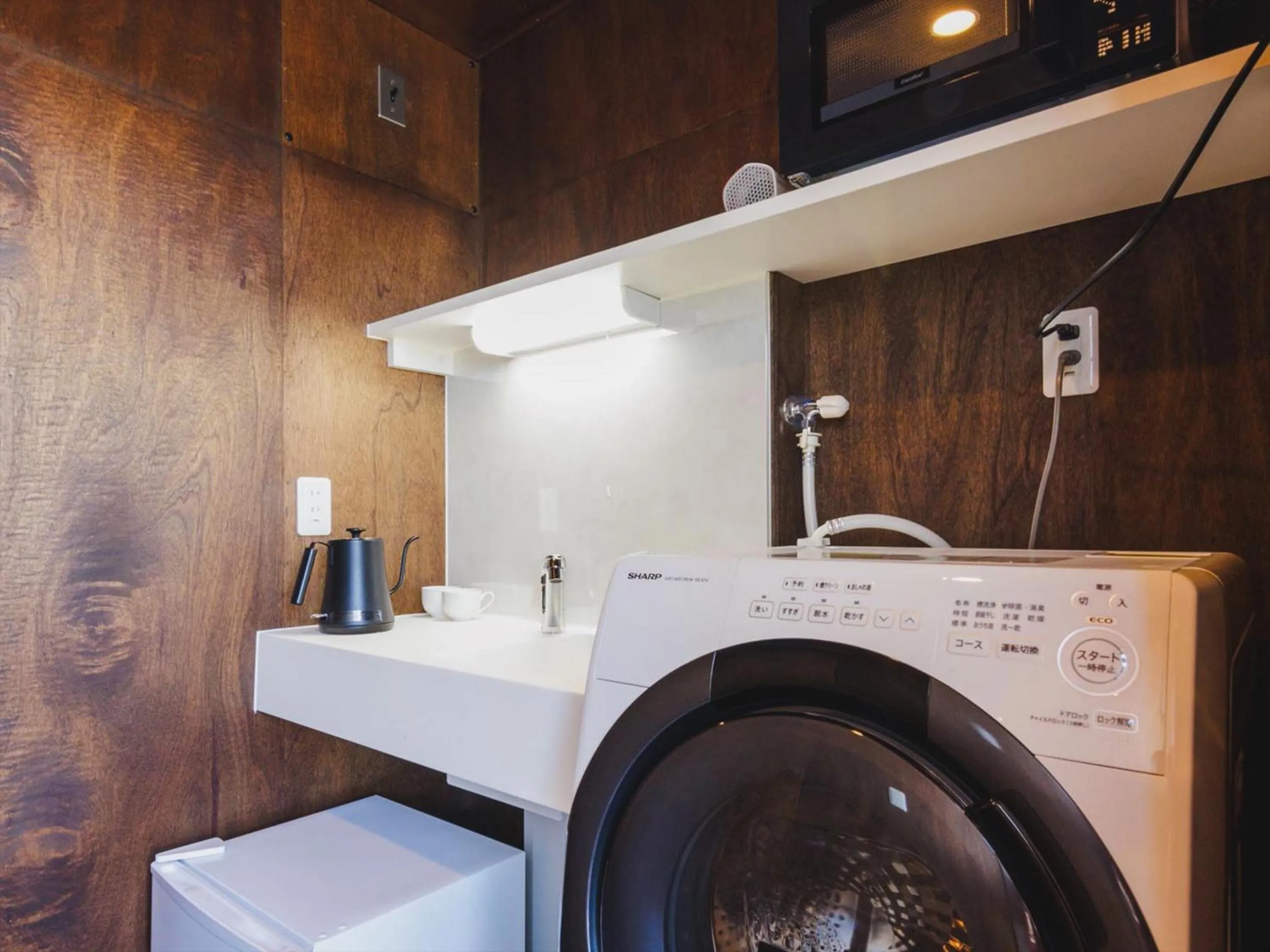 Photo of the whole room in Seage Torami Coastside