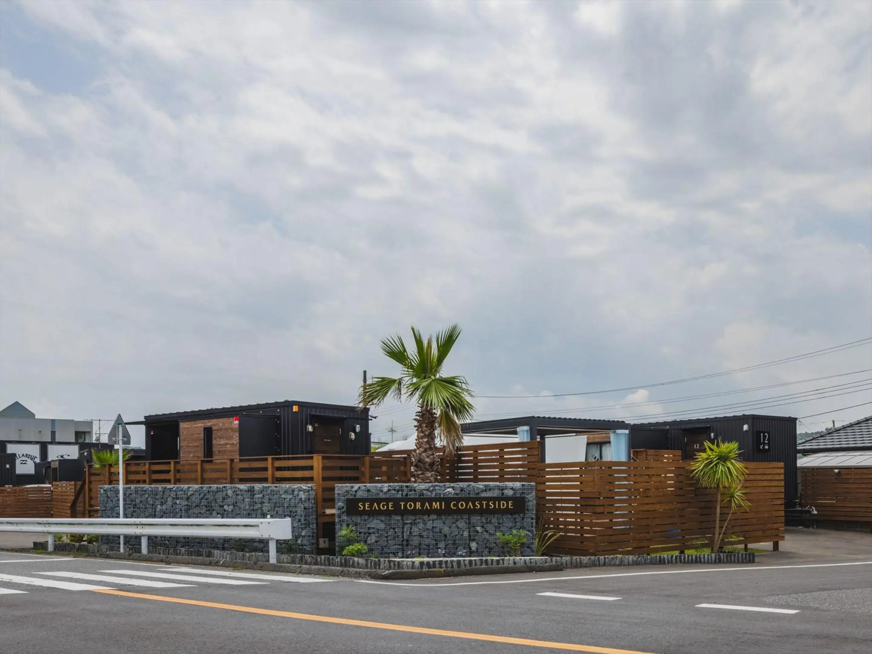 Property building in Seage Torami Coastside Property building in Seage Torami Coastside