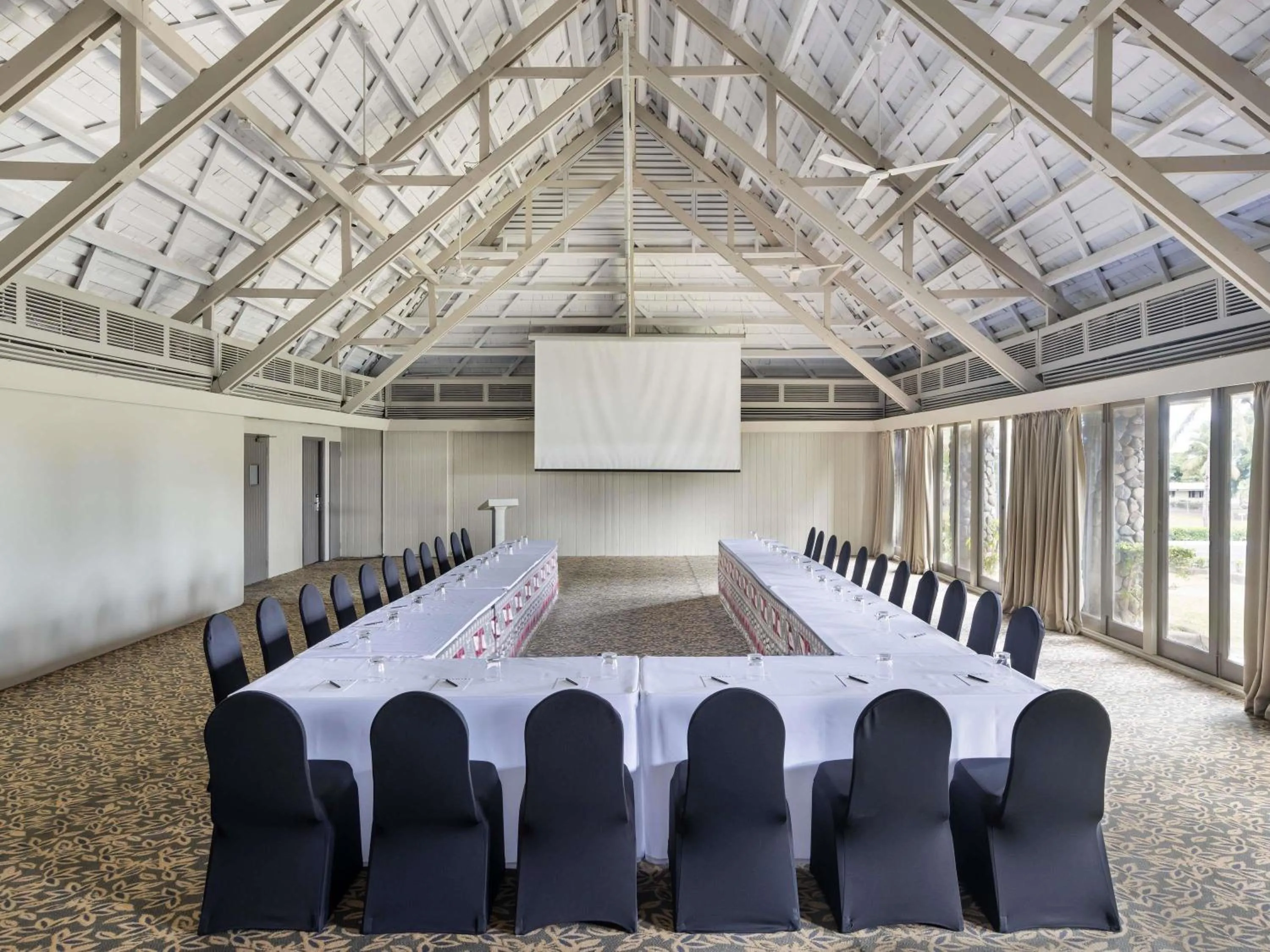 Meeting/conference room in Novotel Nadi