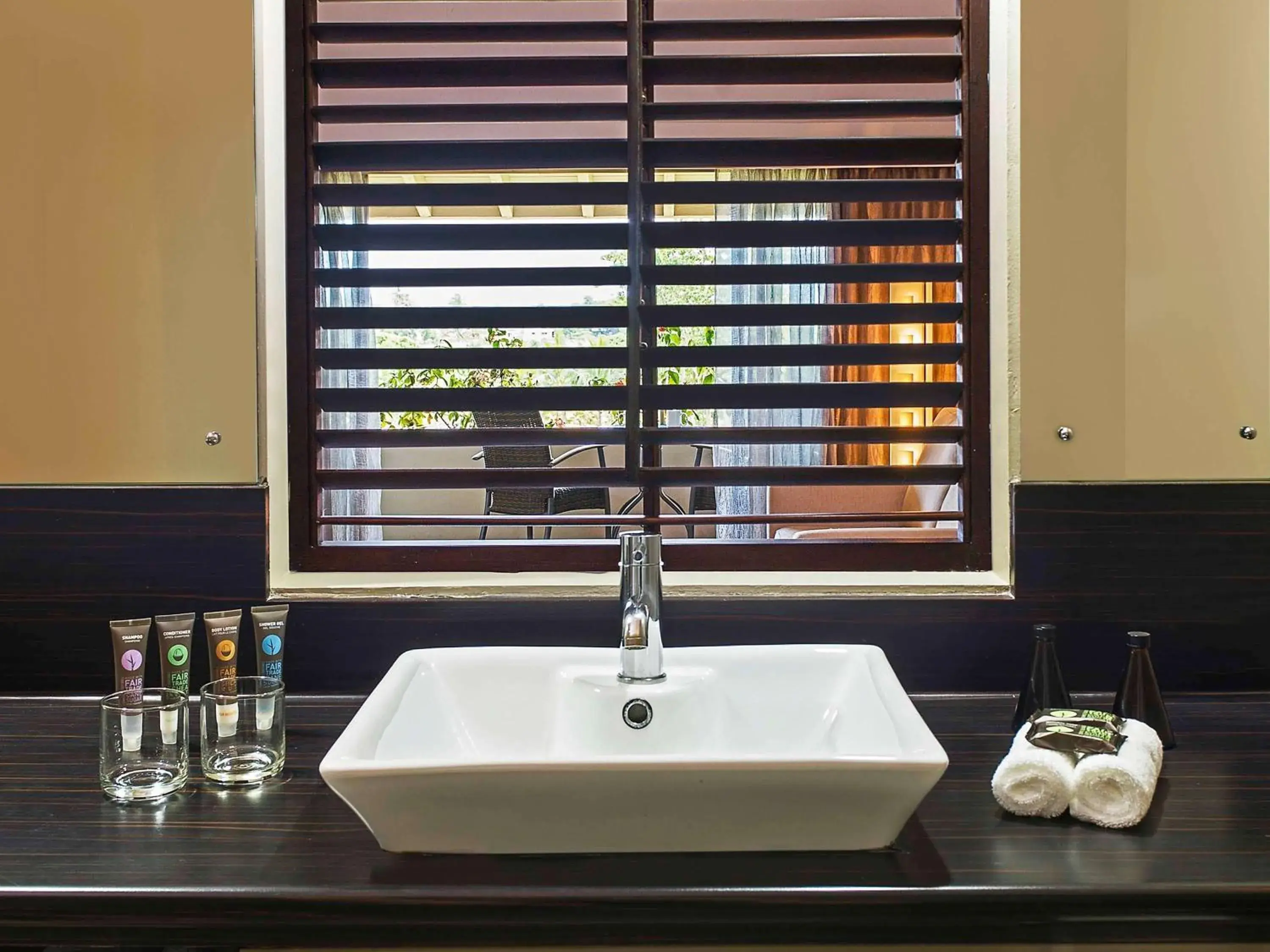 Standard Double or Twin Room in Novotel Nadi Standard Double or Twin Room in Novotel Nadi