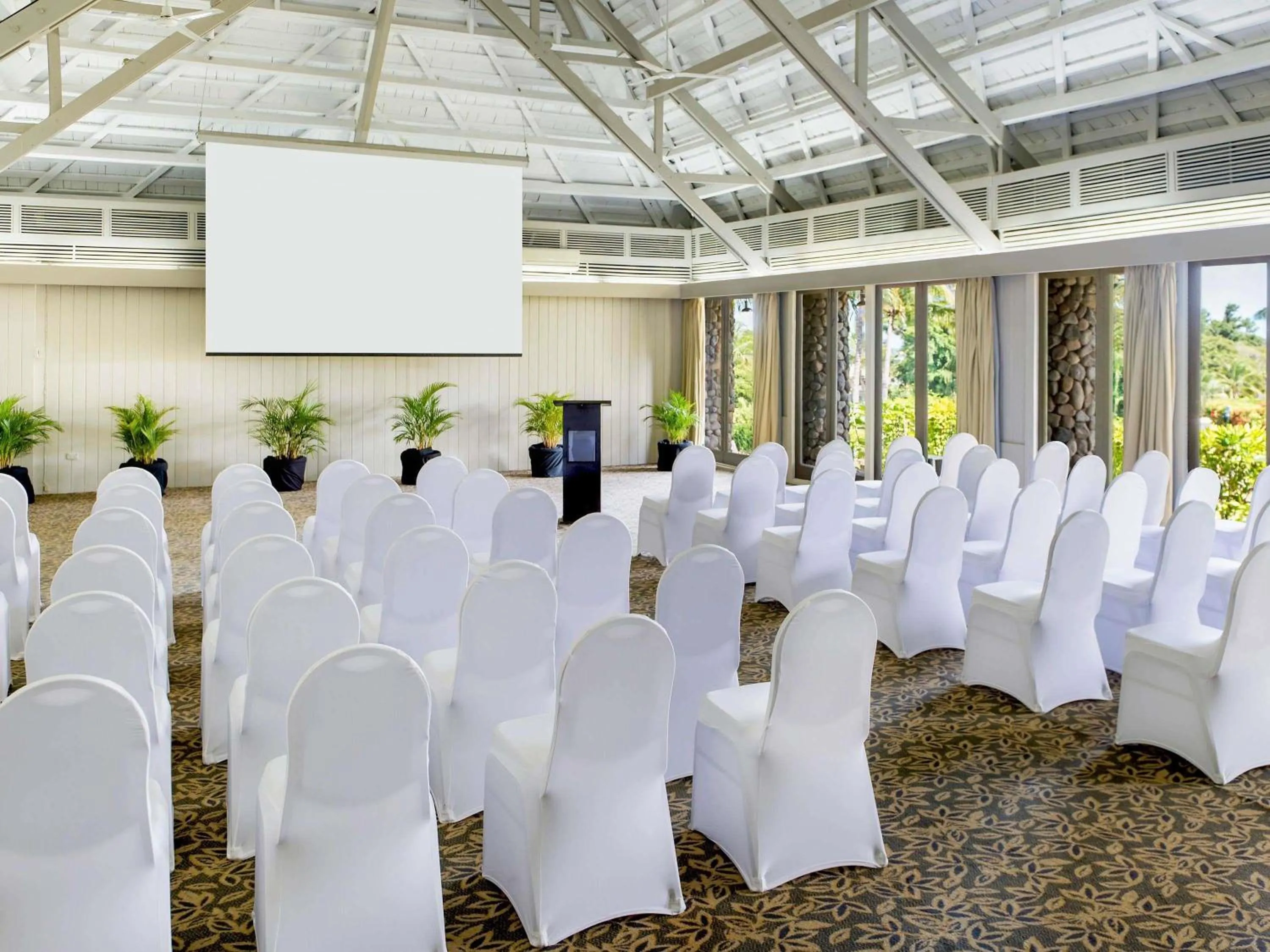 Meeting/conference room in Novotel Nadi