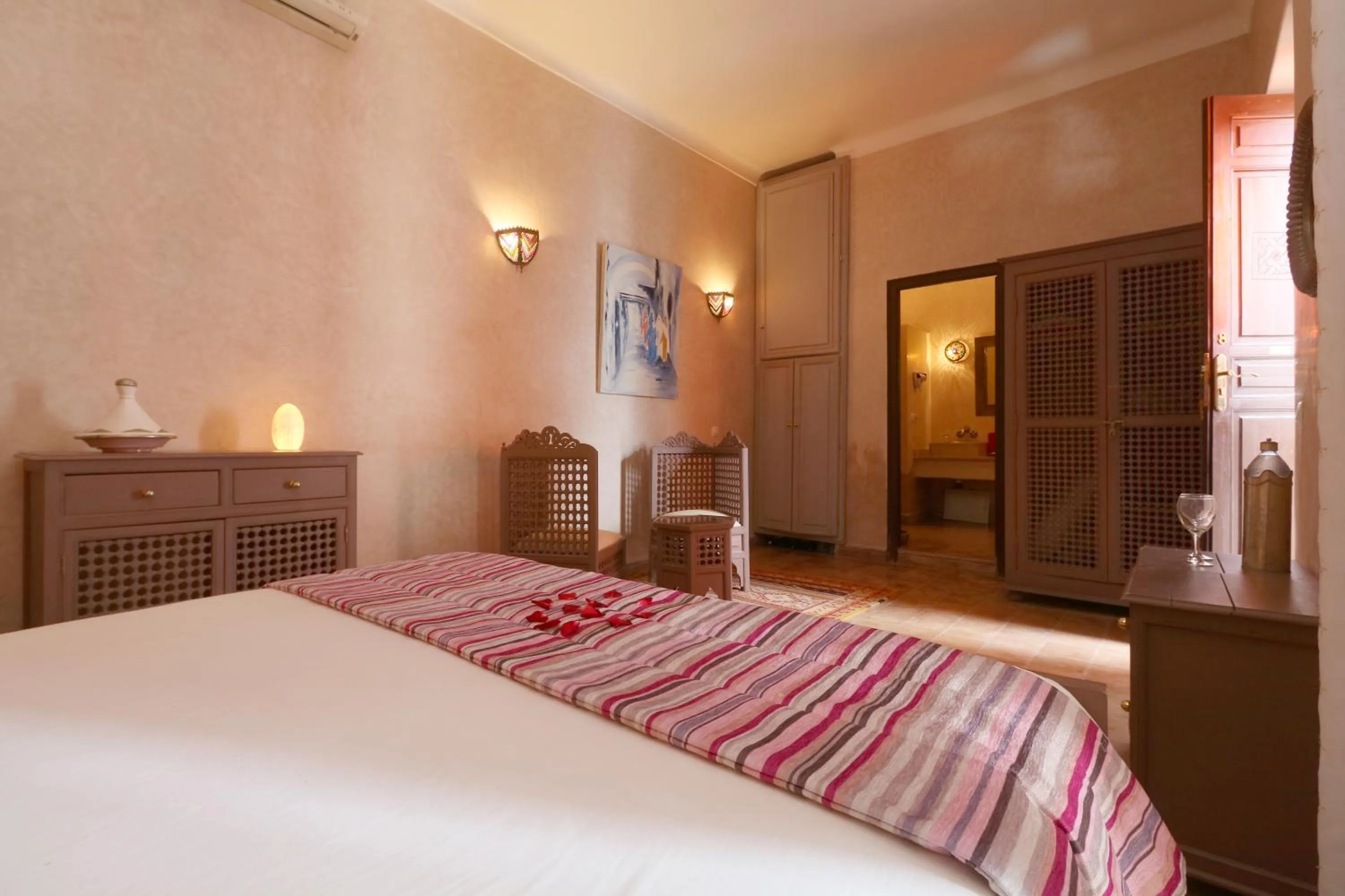 Bedroom, Bed in Riad Alwane