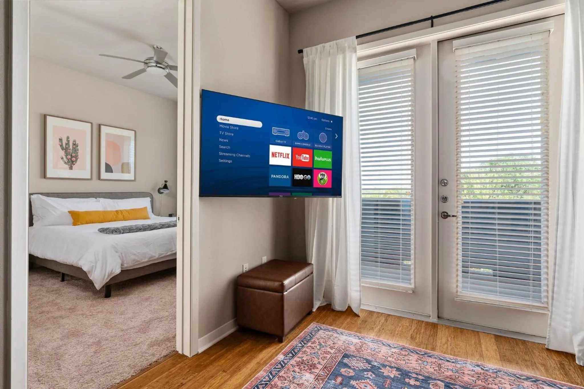 Bed in Lodgeur at Elan Med Center