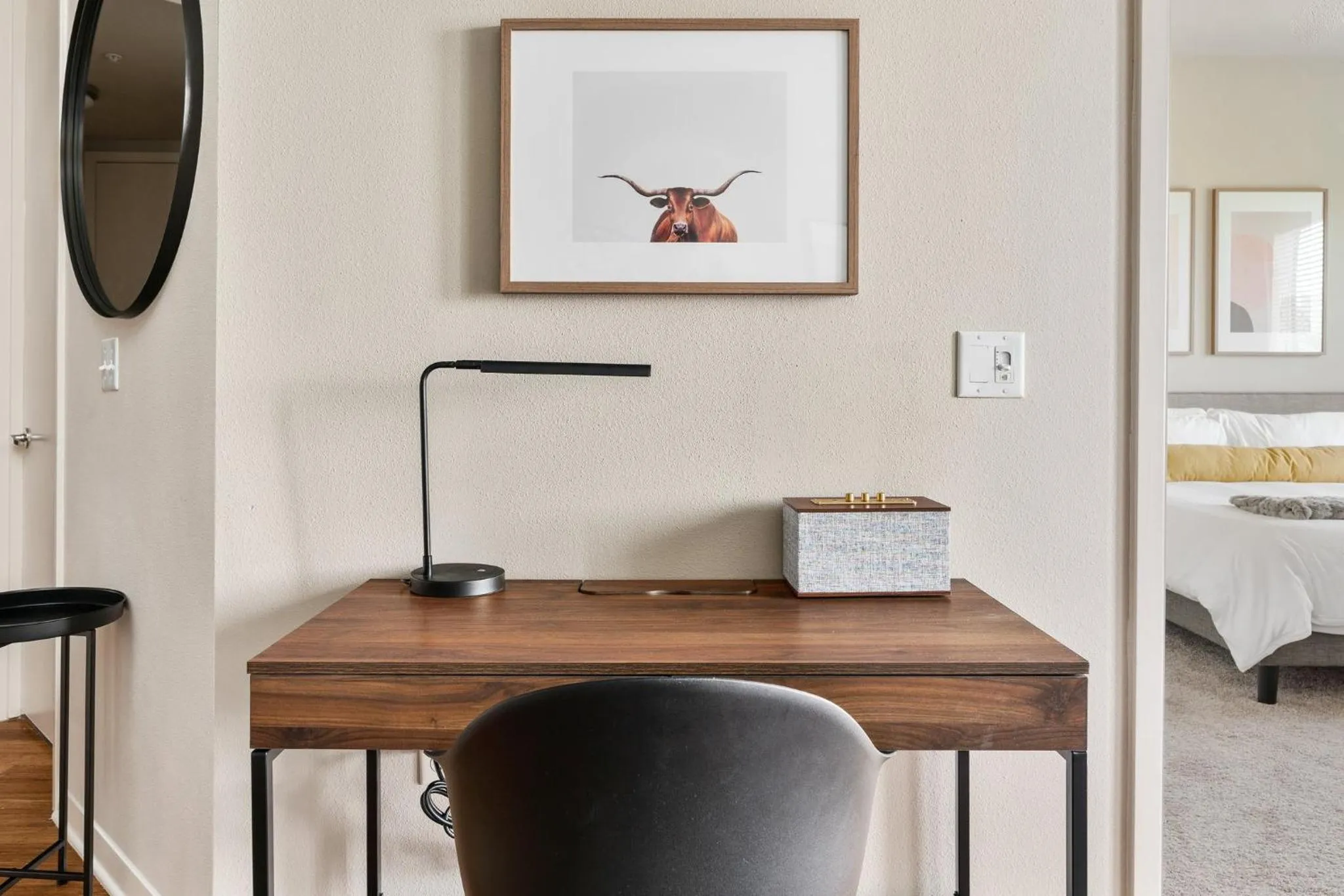 Decorative detail, Bed in Lodgeur at Elan Med Center