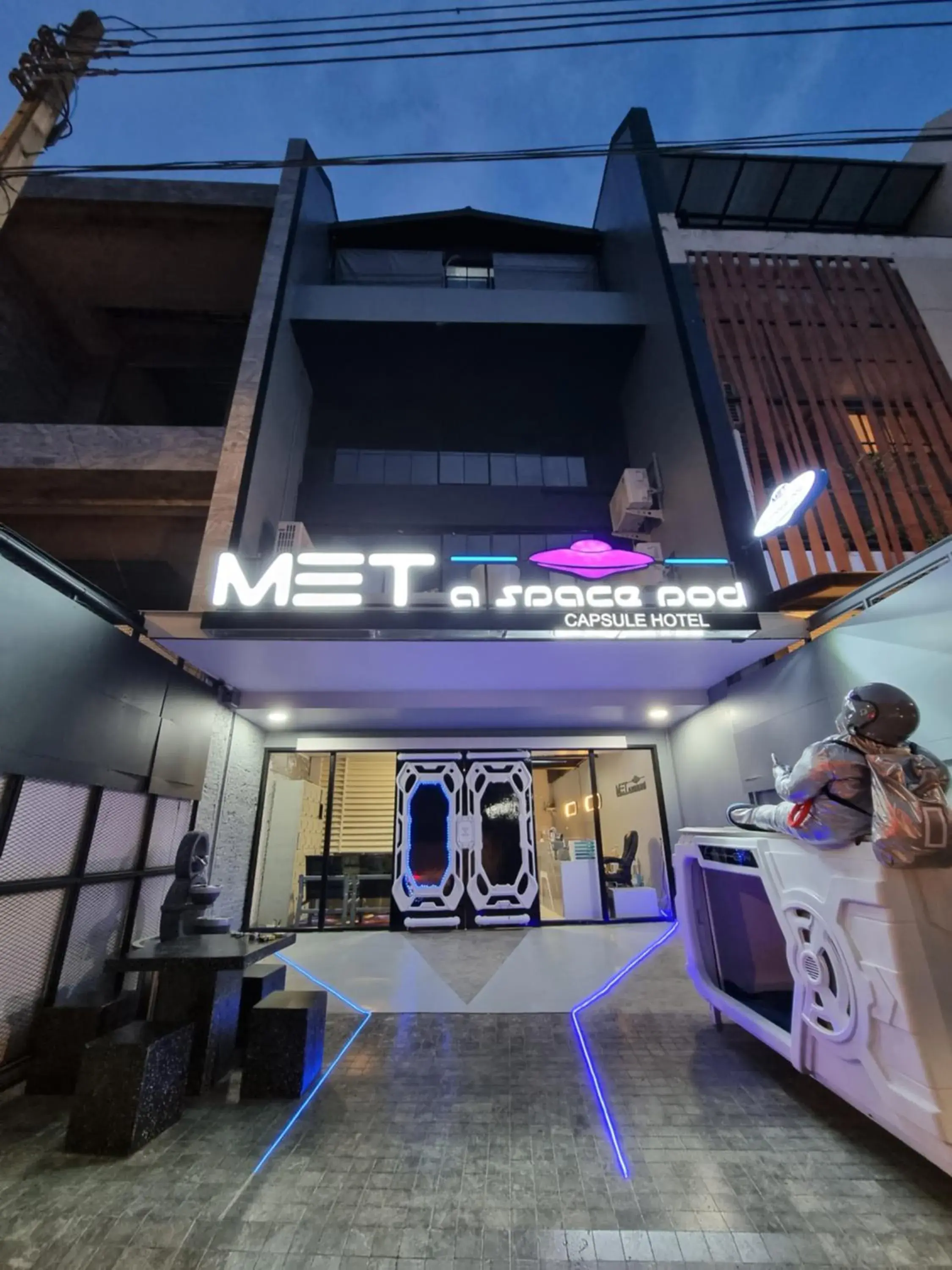 Property building in Met A Space Pod @Phrom Phong Property building in Met A Space Pod @Phrom Phong