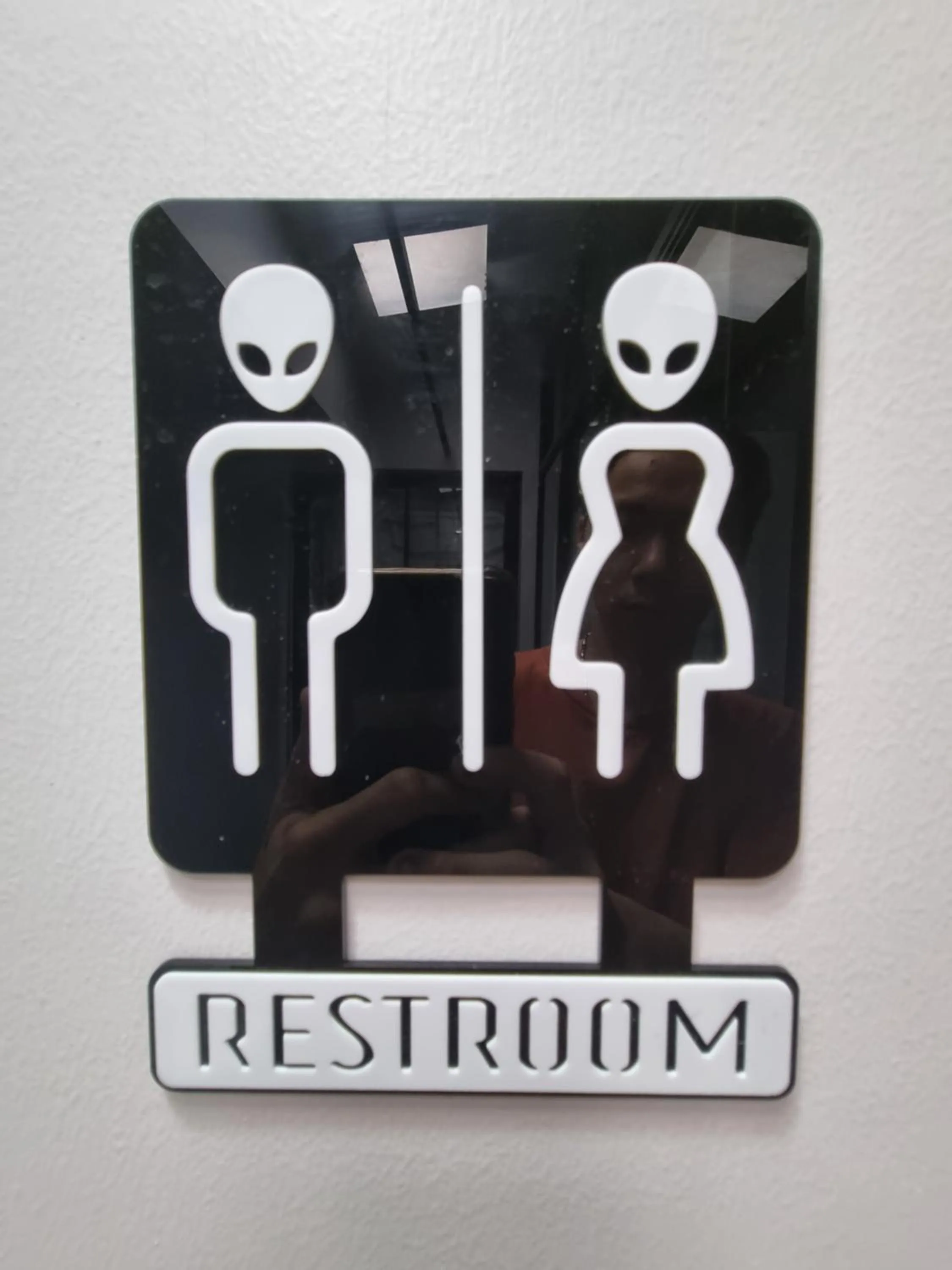 Logo/Certificate/Sign in Met A Space Pod @Phrom Phong