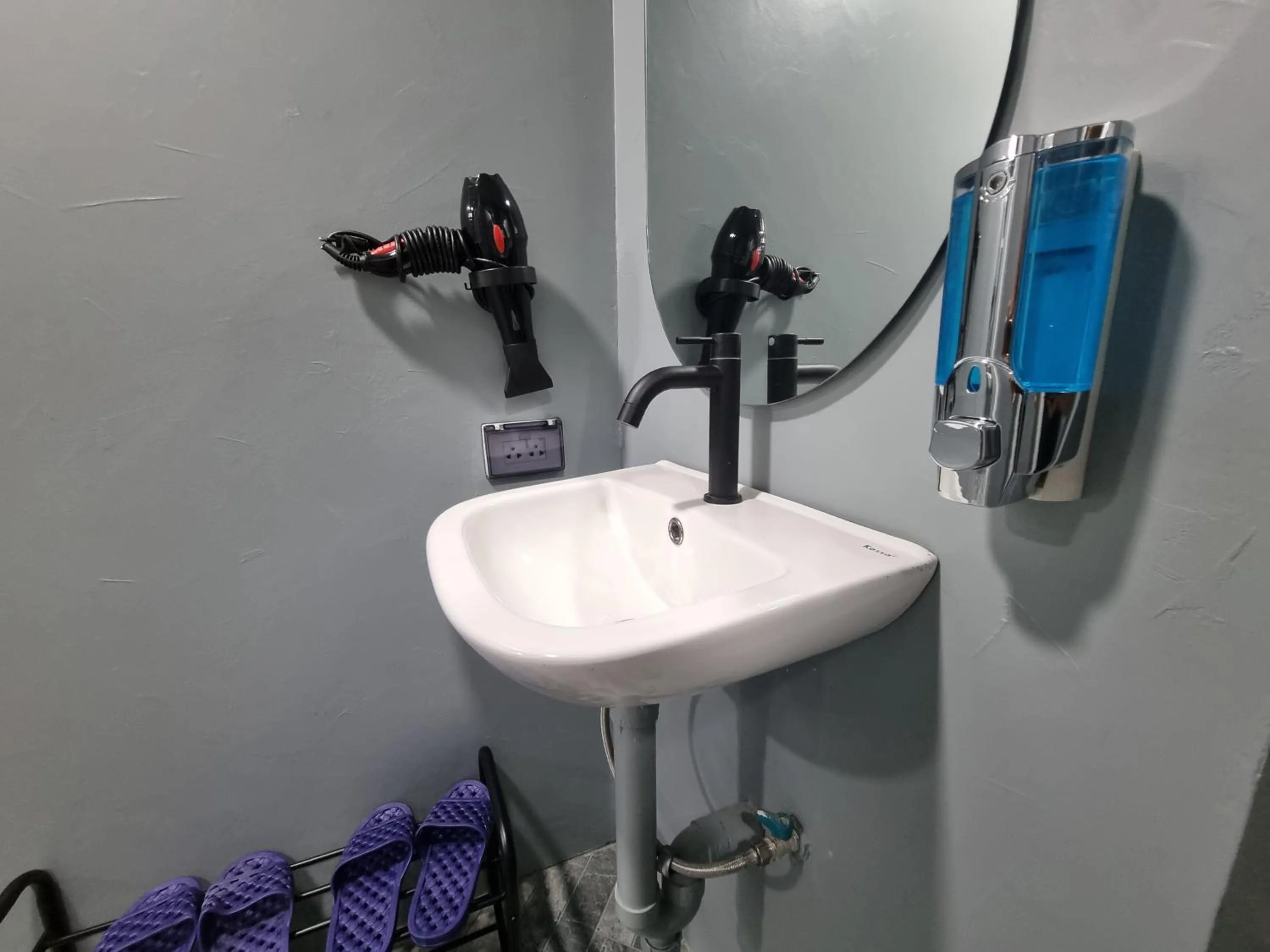 Bathroom in Met A Space Pod @Phrom Phong