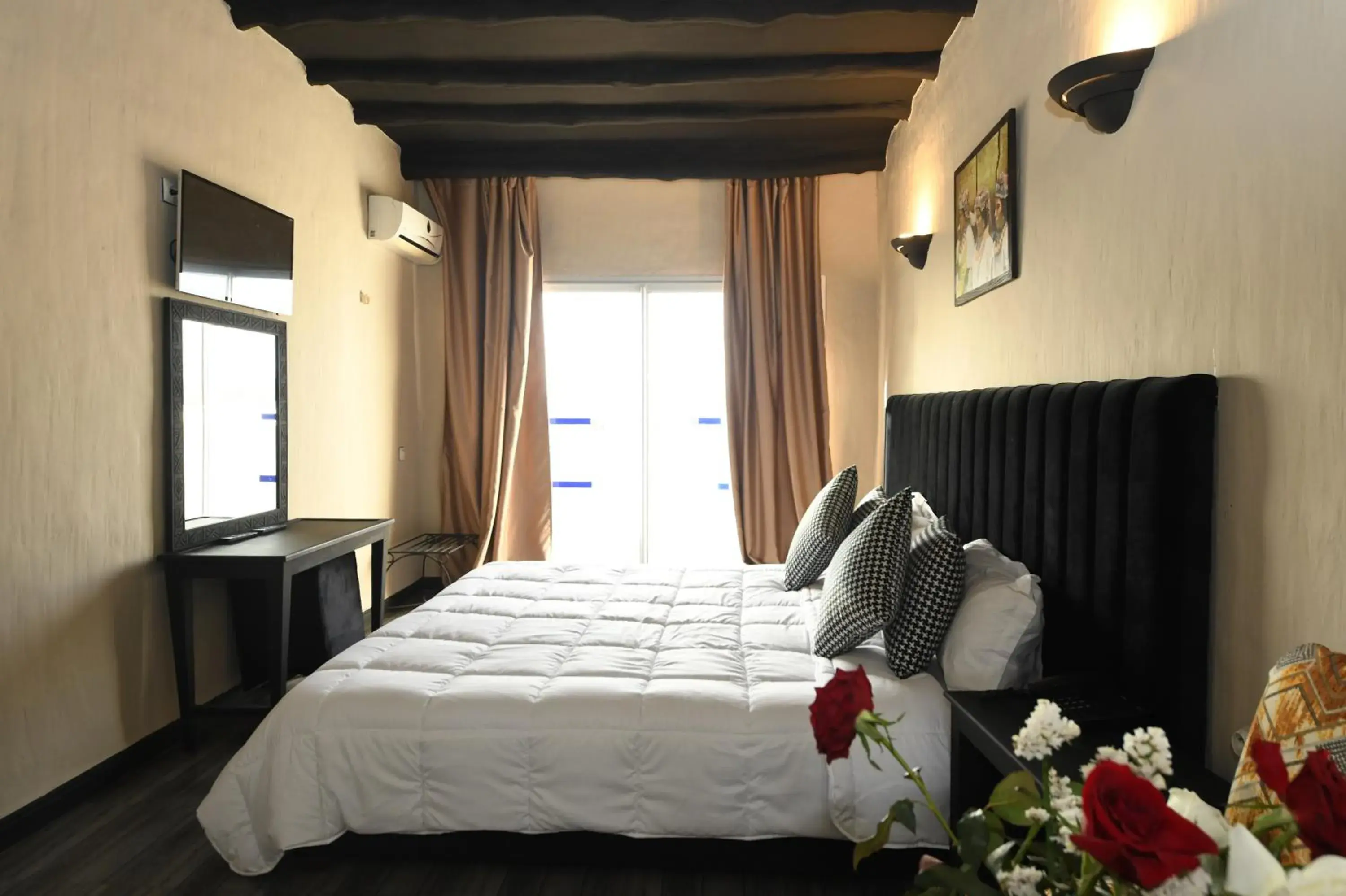 TV and multimedia, Bed in Agyad Maroc Appart-Hotel TV and multimedia, Bed in Agyad Maroc Appart-Hotel
