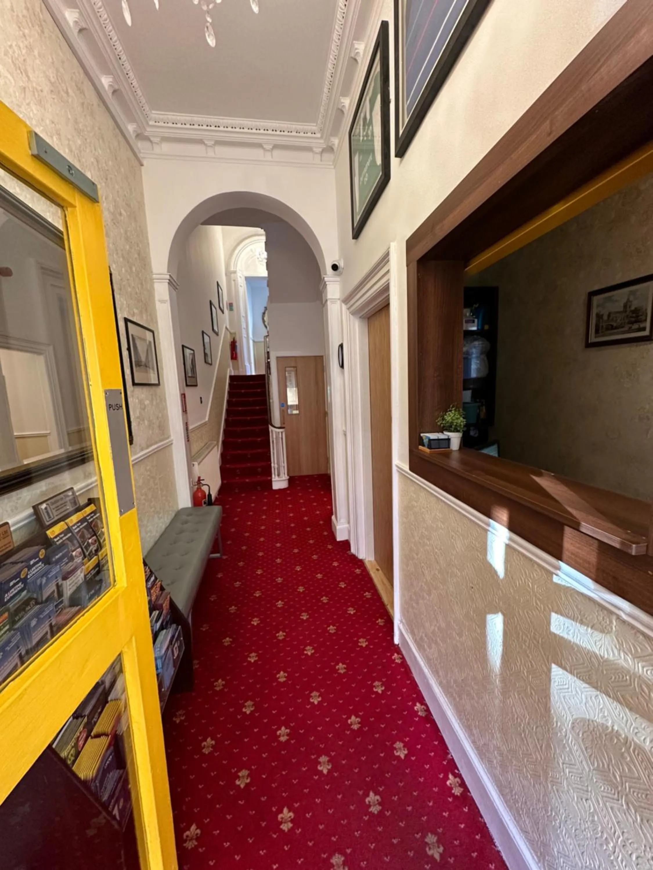 Facade/entrance in Lyndon Guesthouse